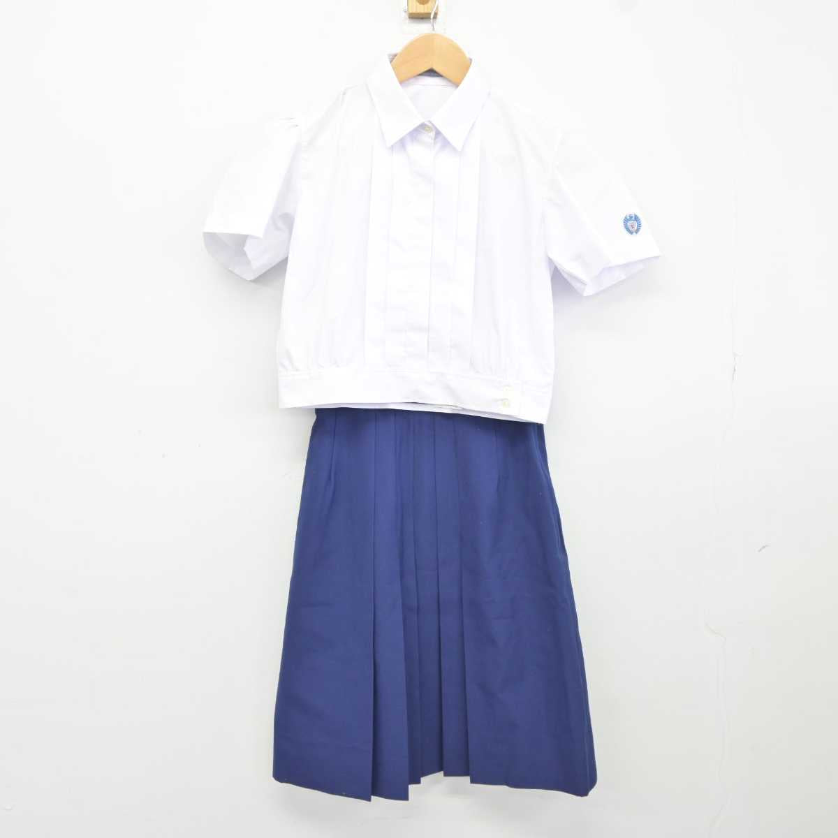 中古】大阪府 四天王寺高等学校 女子制服 2点 (シャツ・スカート