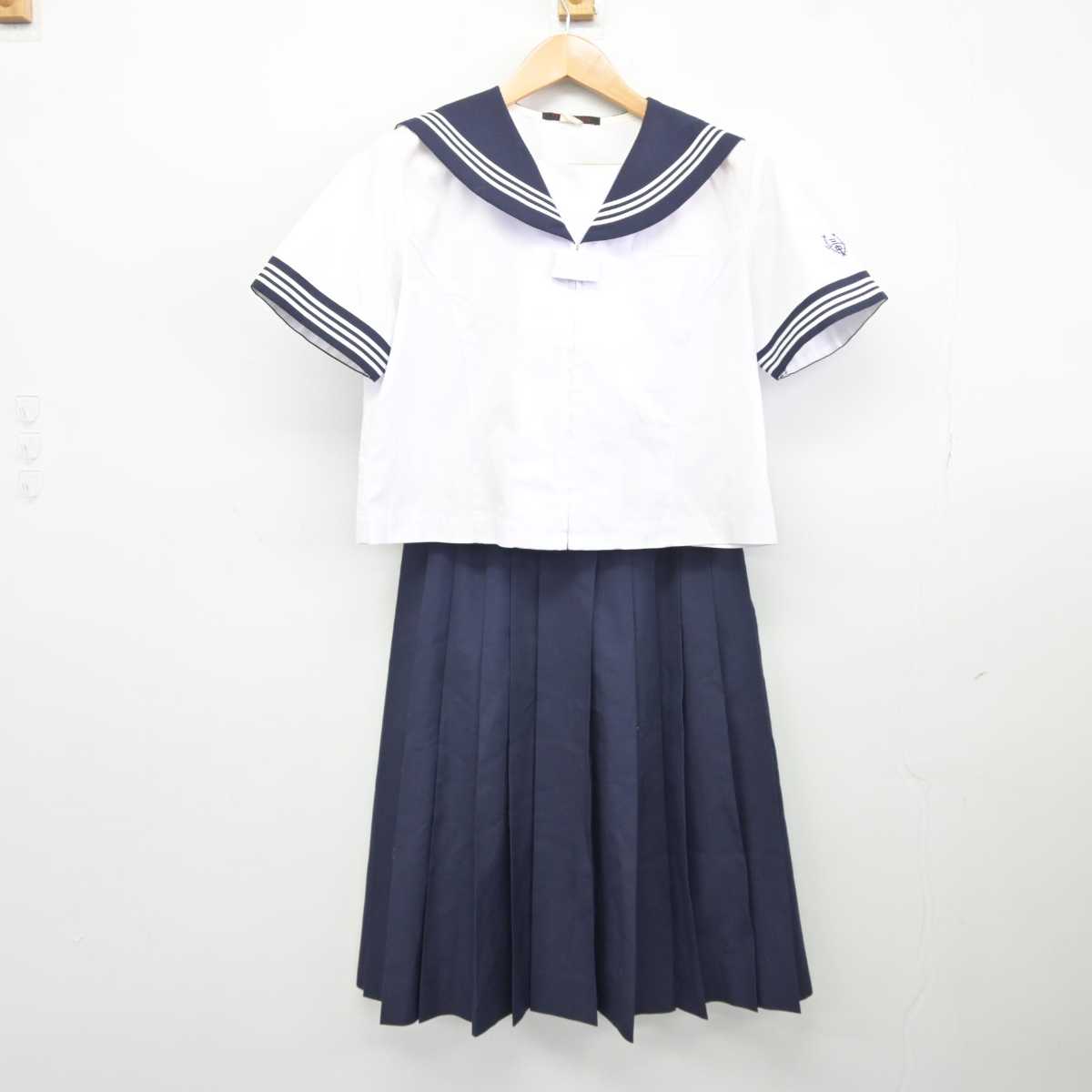 【中古】東京都 小松川第三中学校 女子制服 3点 (セーラー服・スカート・スカート) sf040448