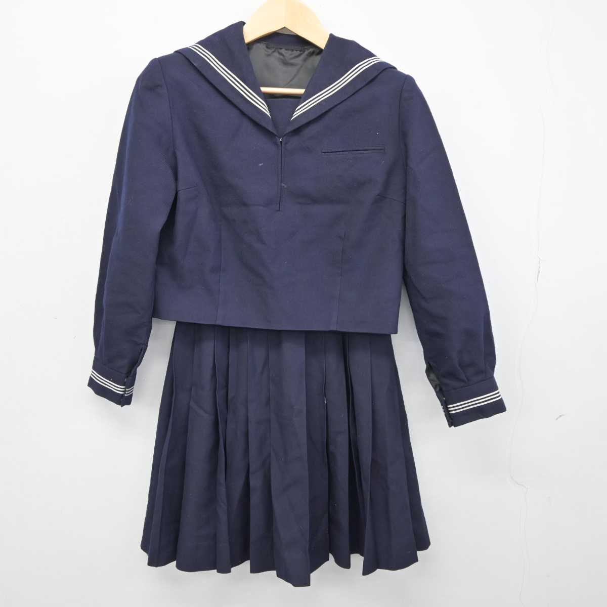 ハンドメイド中古　夏服120 中古制服】東京都 忍岡高等学校 女子制服 2点（ニットベスト