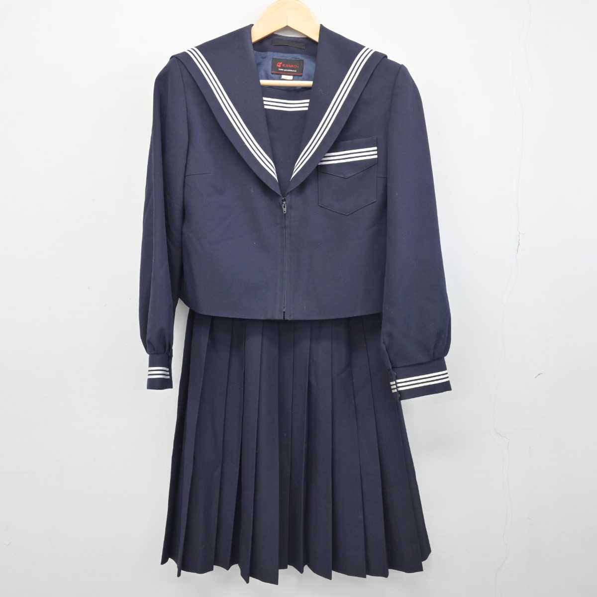 中古】奈良県 香芝市中学校 女子制服 2点 (セーラー服・スカート) sf046595 | 中古制服通販パレイド