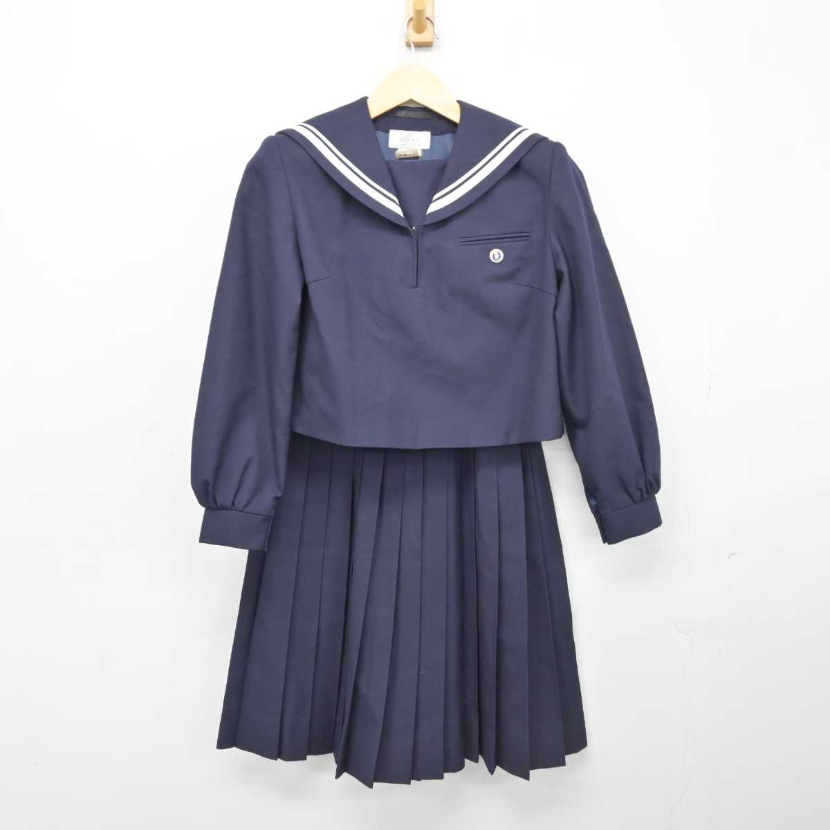 中古】北海道 札幌静修高等学校 女子制服 2点 (セーラー服・スカート) sf048203 | 中古制服通販パレイド