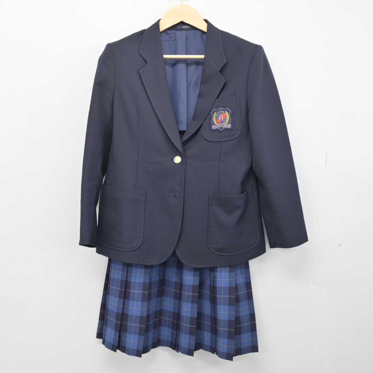 中古】神奈川県 新田中学校 女子制服 2点 (ブレザー・スカート