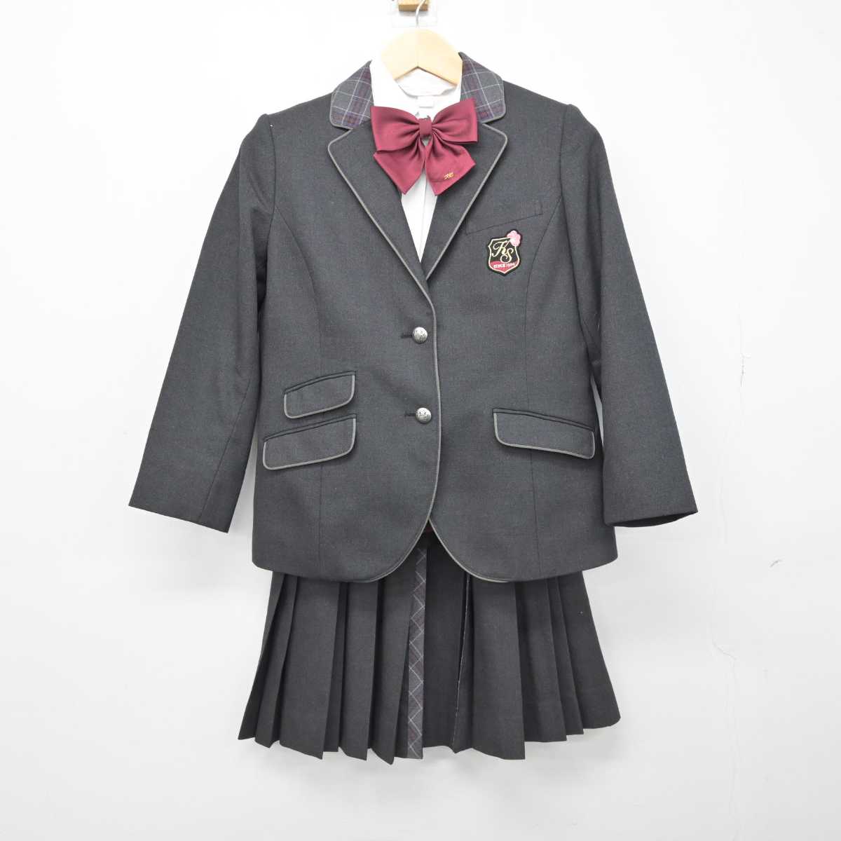 ストア 叡明高校制服 売ります