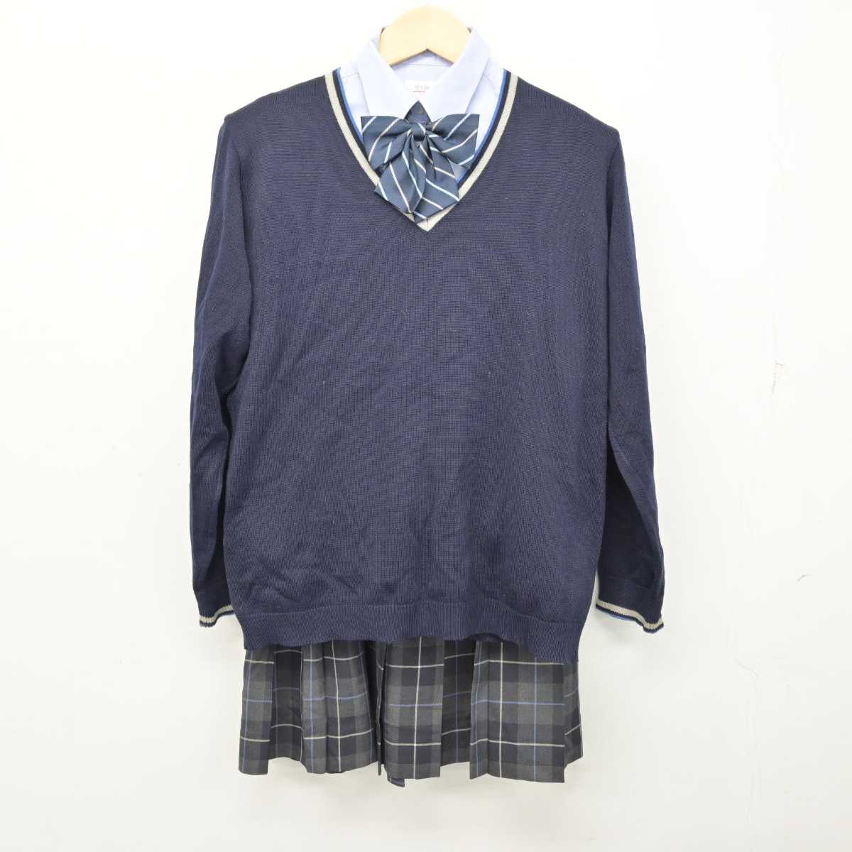 【中古】香川県 英明高等学校 女子制服 5点 (ニット・シャツ・スカート) sf054338