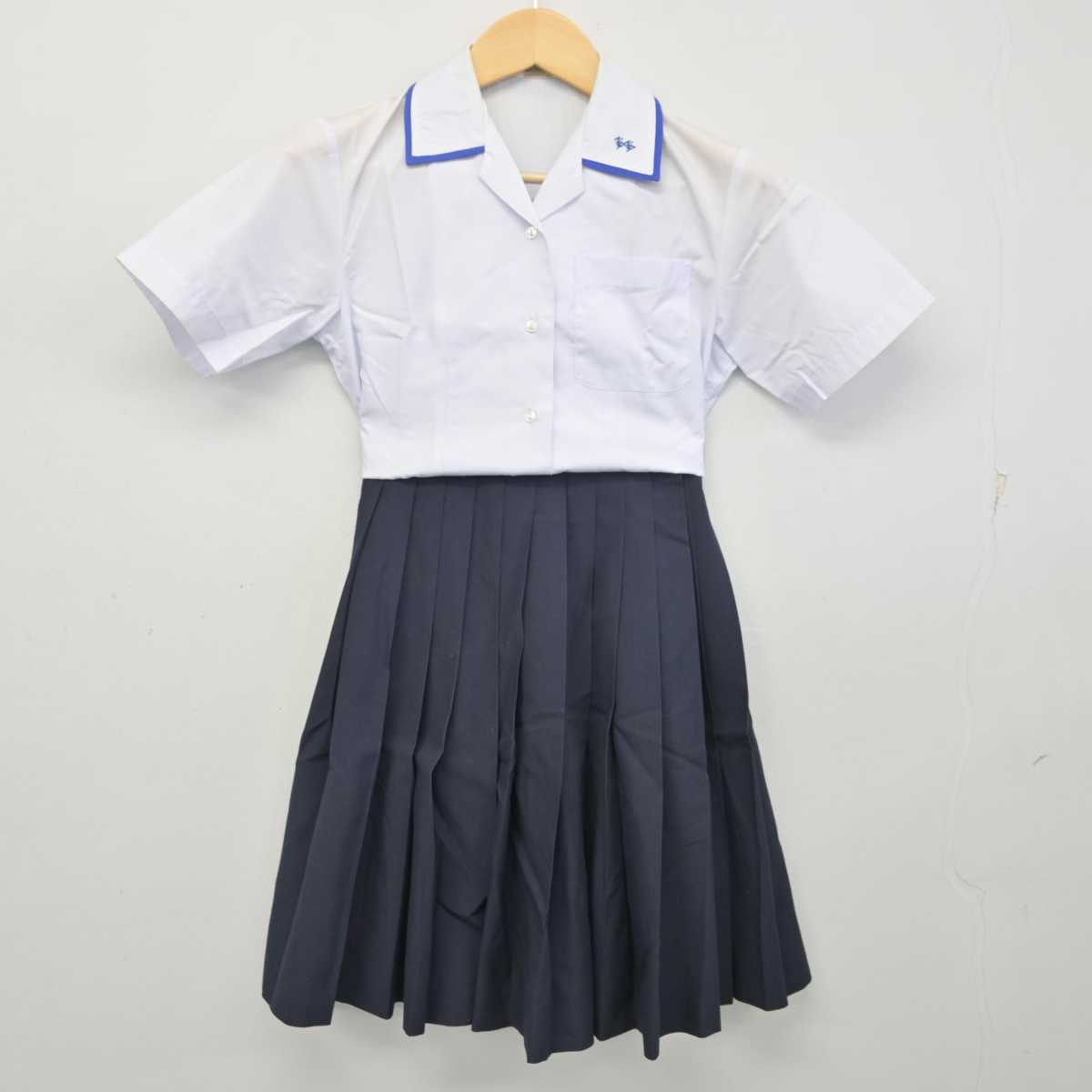 【中古】奈良県 香芝北中学校 女子制服 2点 (シャツ・スカート) sf054781