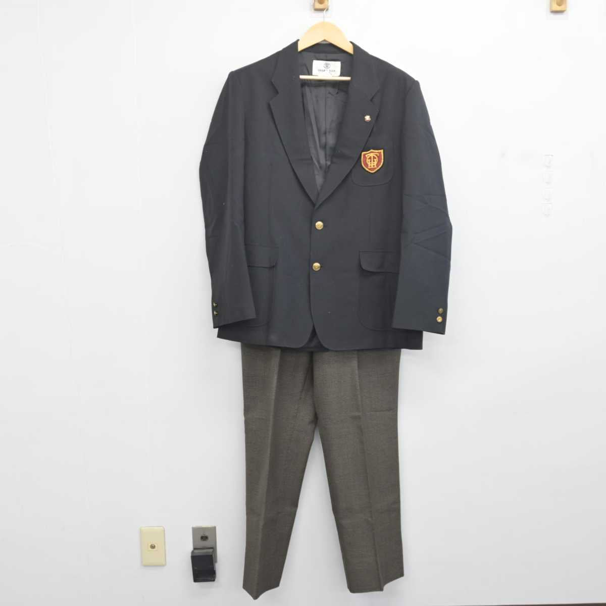 【中古】大阪府 大阪桐蔭高等学校 男子制服 4点 (ブレザー・ズボン) sf055131