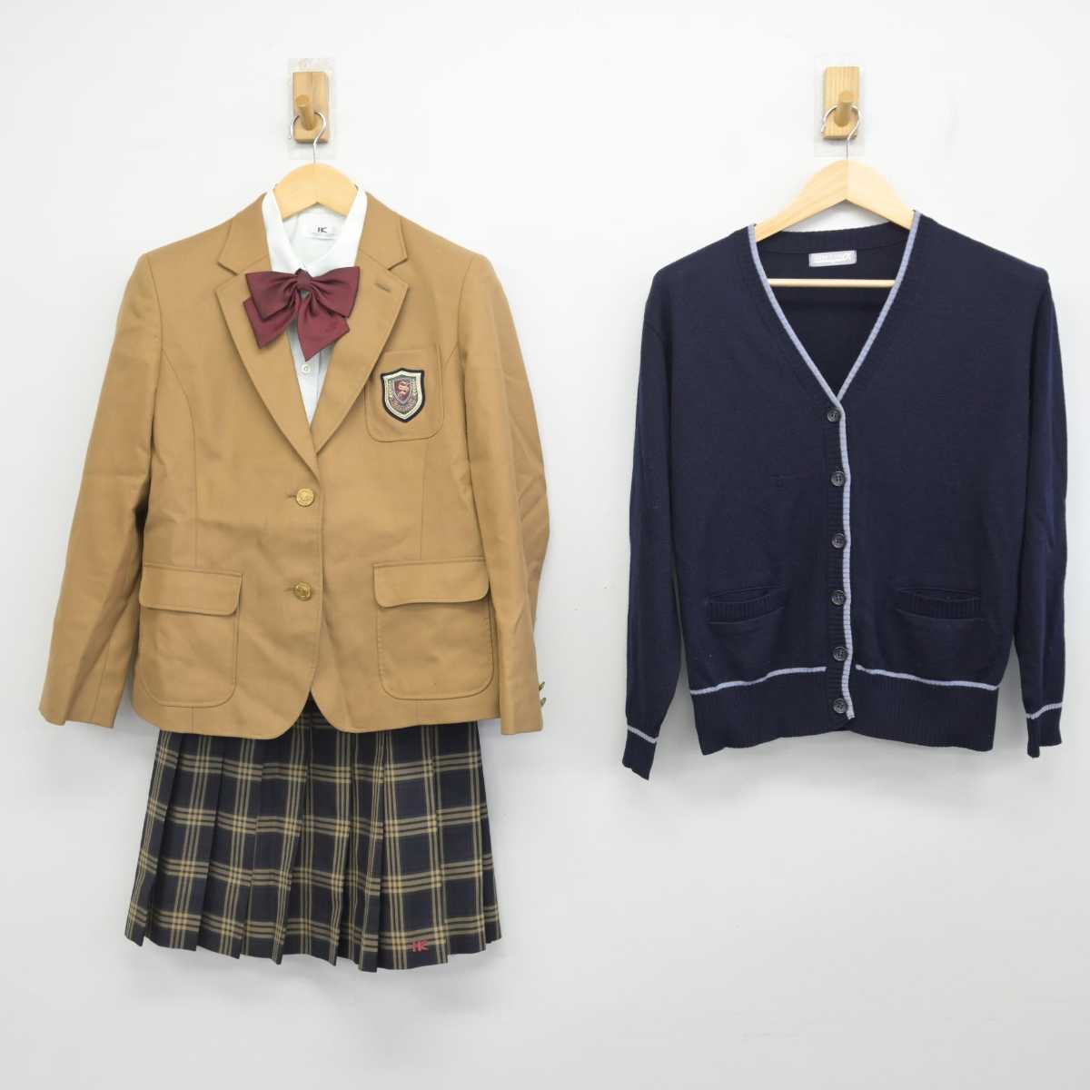 【中古】滋賀県 滋賀学園高等学校 女子制服 5点 (ブレザー・ニット・シャツ・スカート) sf056021