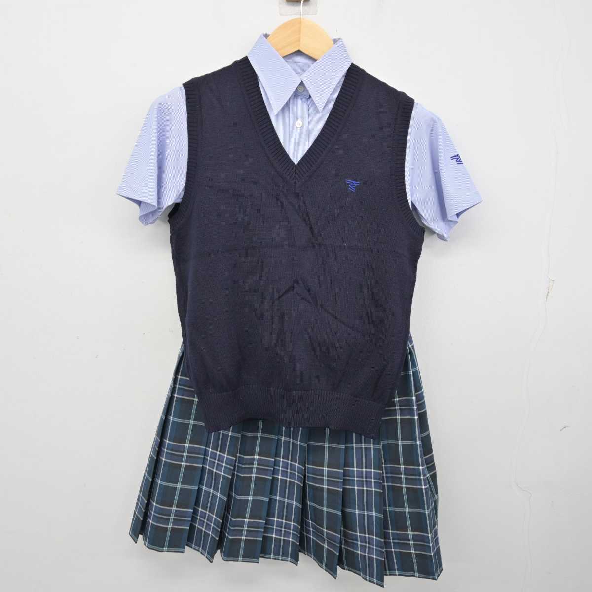 中古】山梨県 東海大学付属甲府高等学校 女子制服 3点 (ニットベスト・シャツ・スカート) sf058403 | 中古制服通販パレイド