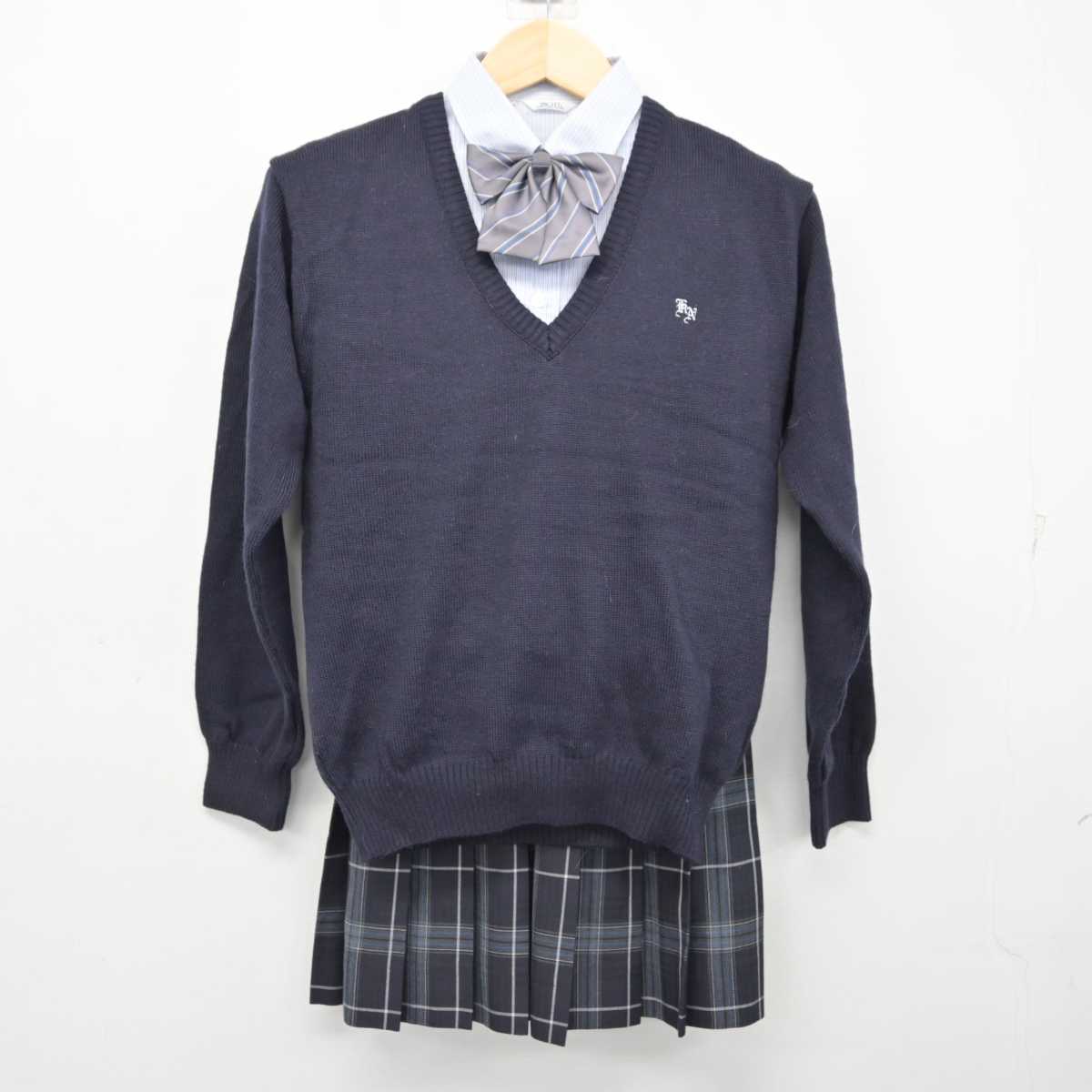 中古】三重県 桑名西高等学校 女子制服 3点 (ニット・シャツ・スカート) sf058799 | 中古制服通販パレイド