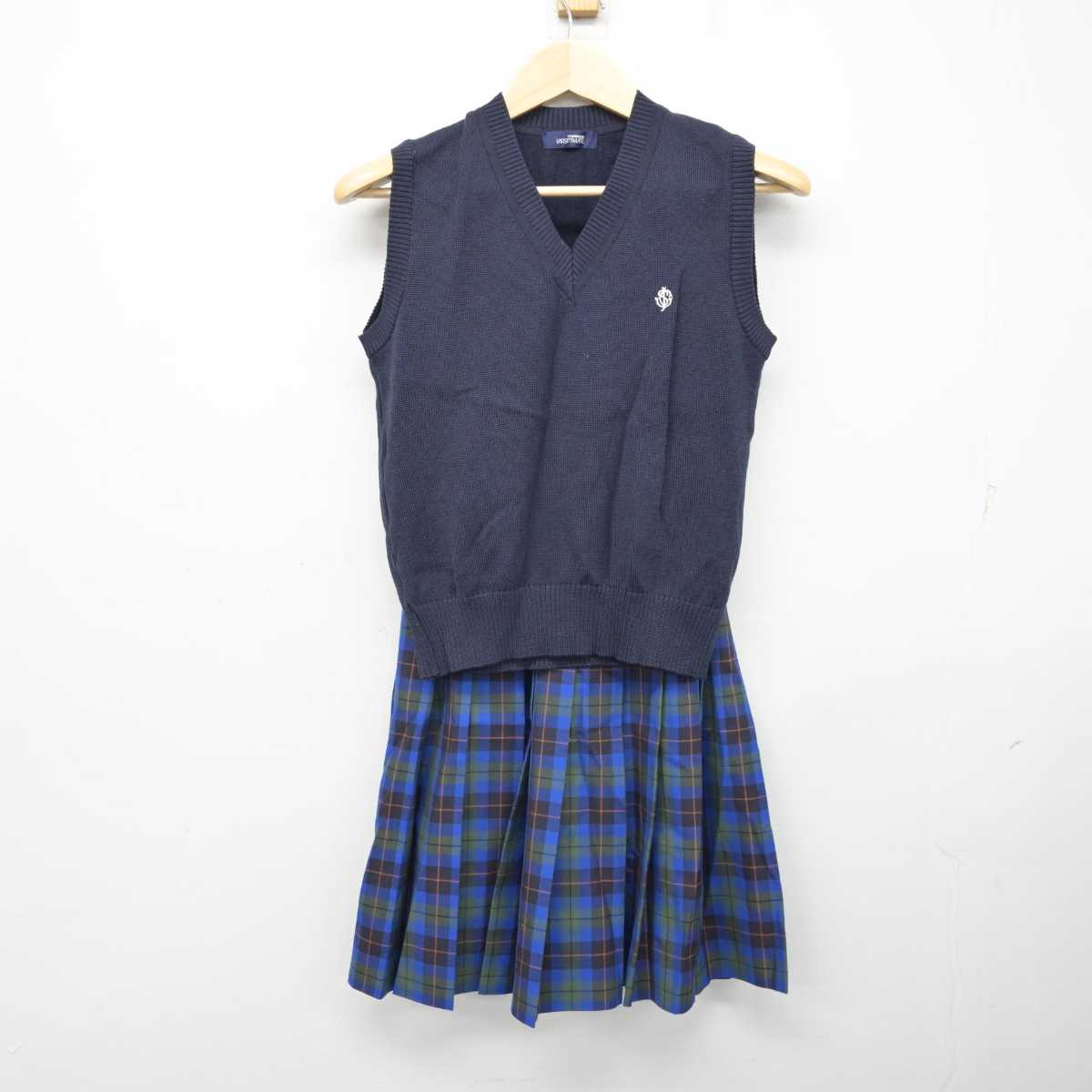 【中古】神奈川県 捜真女学校中学部 女子制服 2点 (ニットベスト・スカート) sf058856