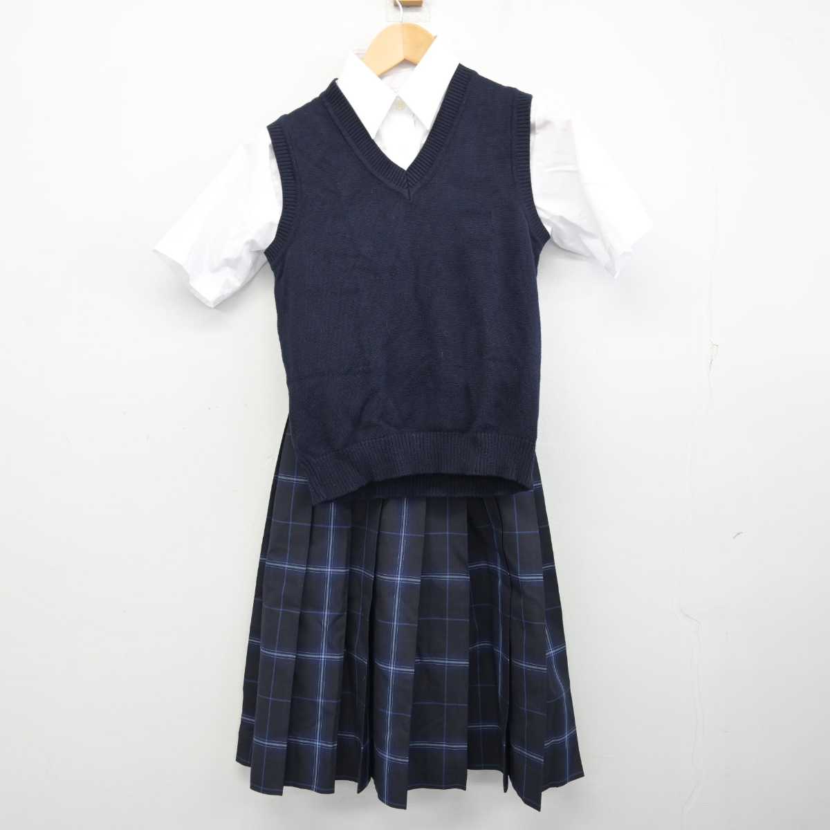 中古】北海道 札幌市立北都中学校 女子制服 3点 (ニットベスト・シャツ・スカート) sf059875 | 中古制服通販パレイド