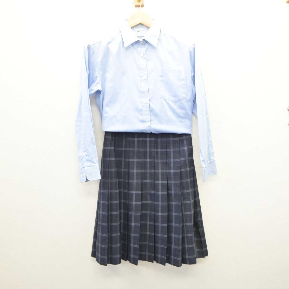 相模原市立津久井高校の制服。夏ズボンつき - その他