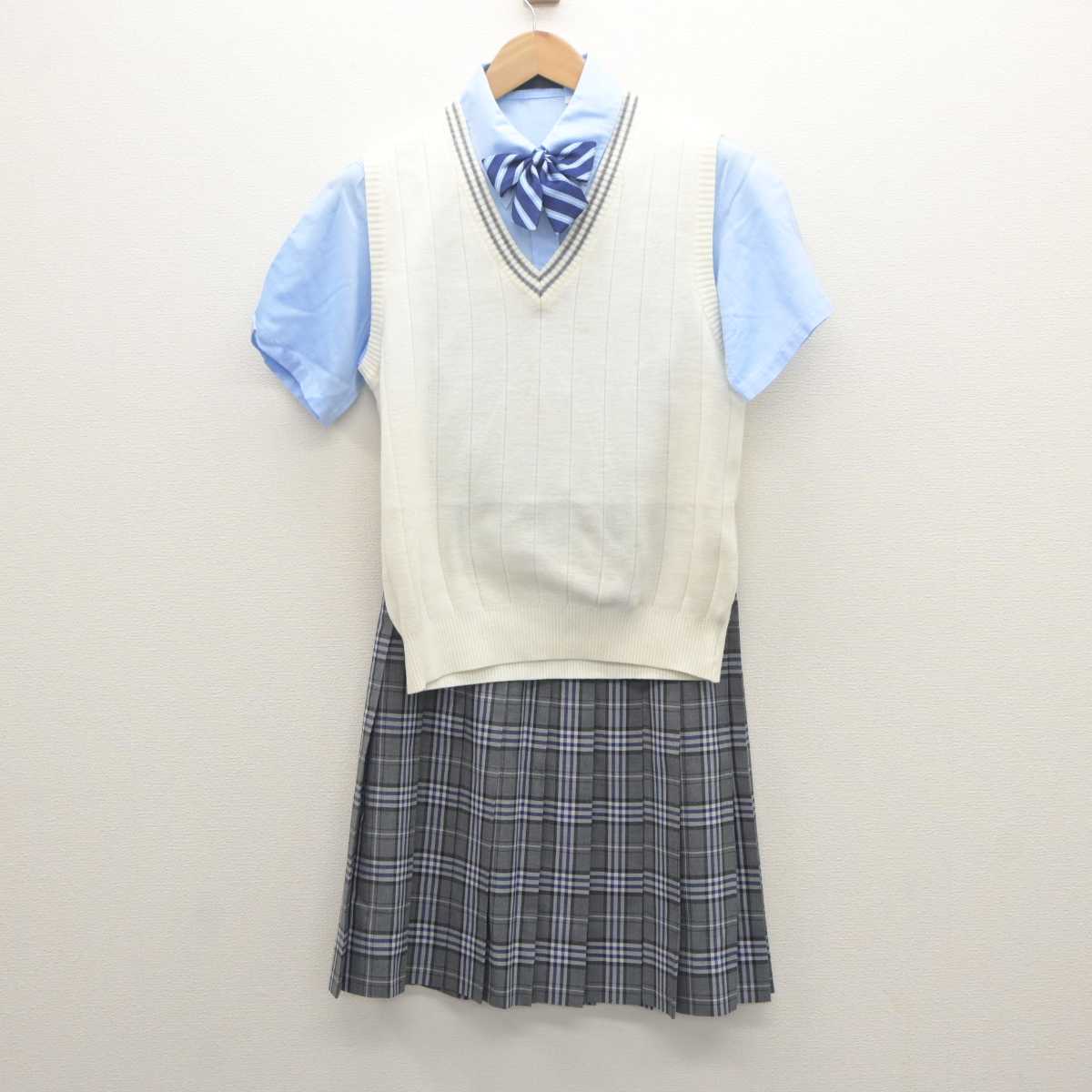 【中古】神奈川県 横浜商科大学高等学校 女子制服 4点 (ニットベスト・シャツ・スカート) sf062657