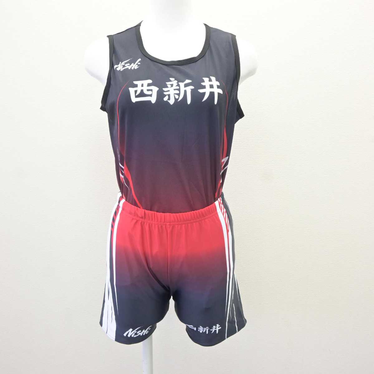 【中古】東京都 西新井中学校/陸上部ユニフォーム 女子制服 2点 (部活ユニフォーム 上・部活ユニフォーム 下) sf065054