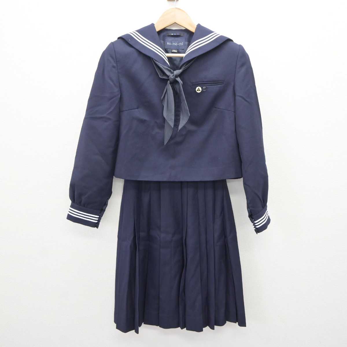 青島日本高等女学校 校章 昭和16年製（1941年） 青島日本高等女学校 校章 昭和16年製（1941年）