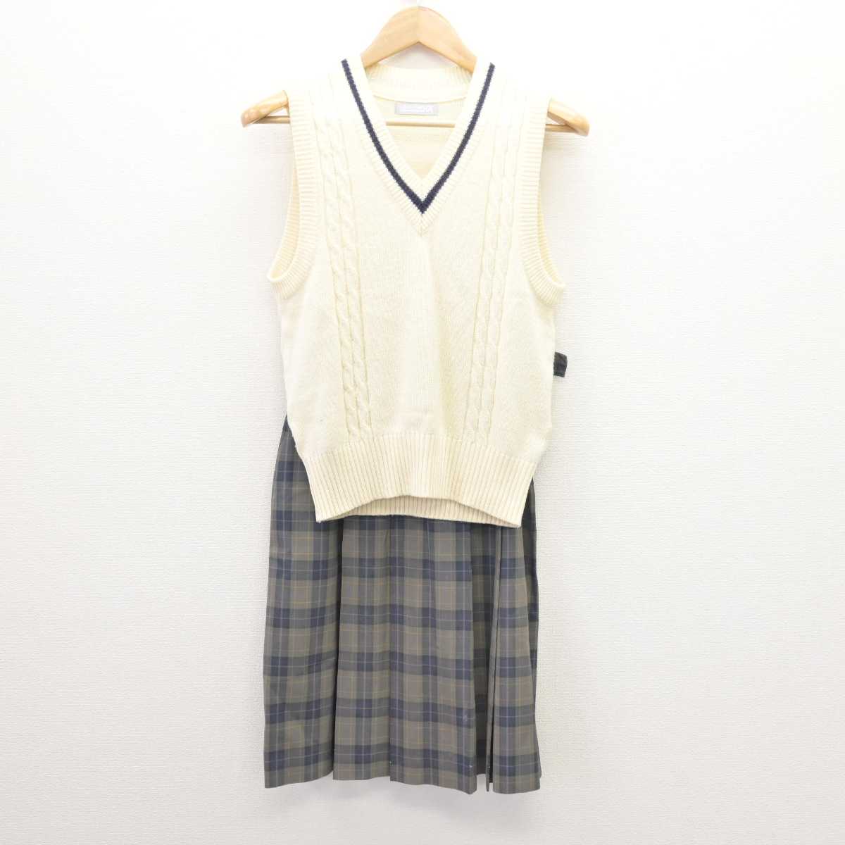 【中古】大阪府 枚方市立第二中学校 女子制服 2点 (ニットベスト・スカート) sf066778