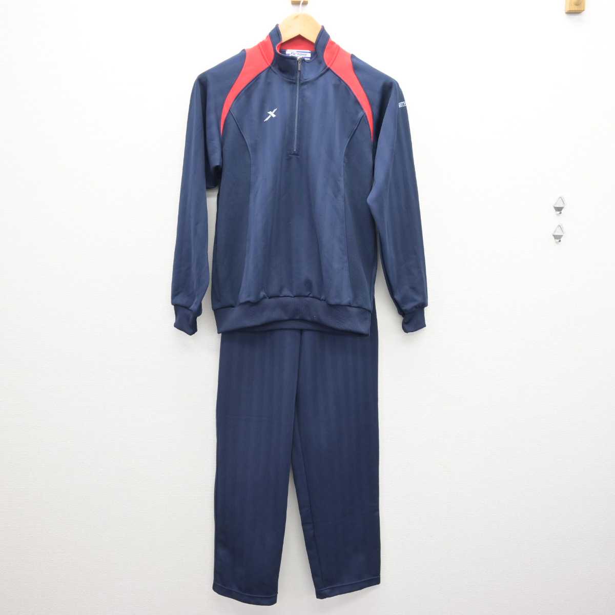 中古】大阪府 四天王寺東高等学校 女子制服 3点 (ジャージ 上
