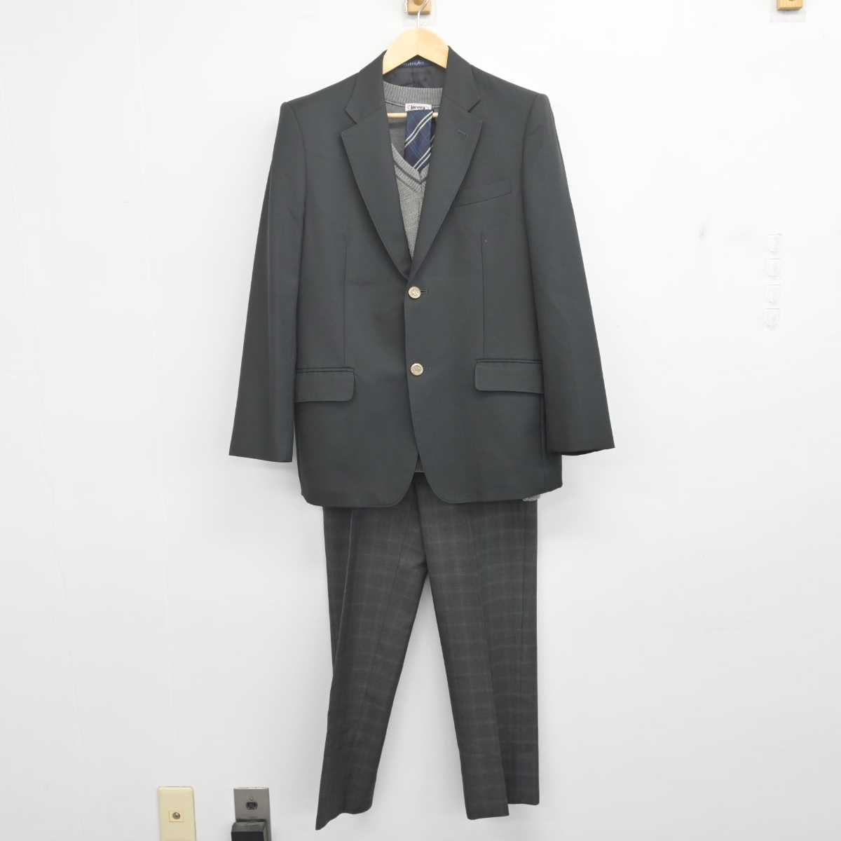 【中古】千葉県 四街道高等学校 男子制服 4点 (ブレザー・ニット・ズボン) sf070603