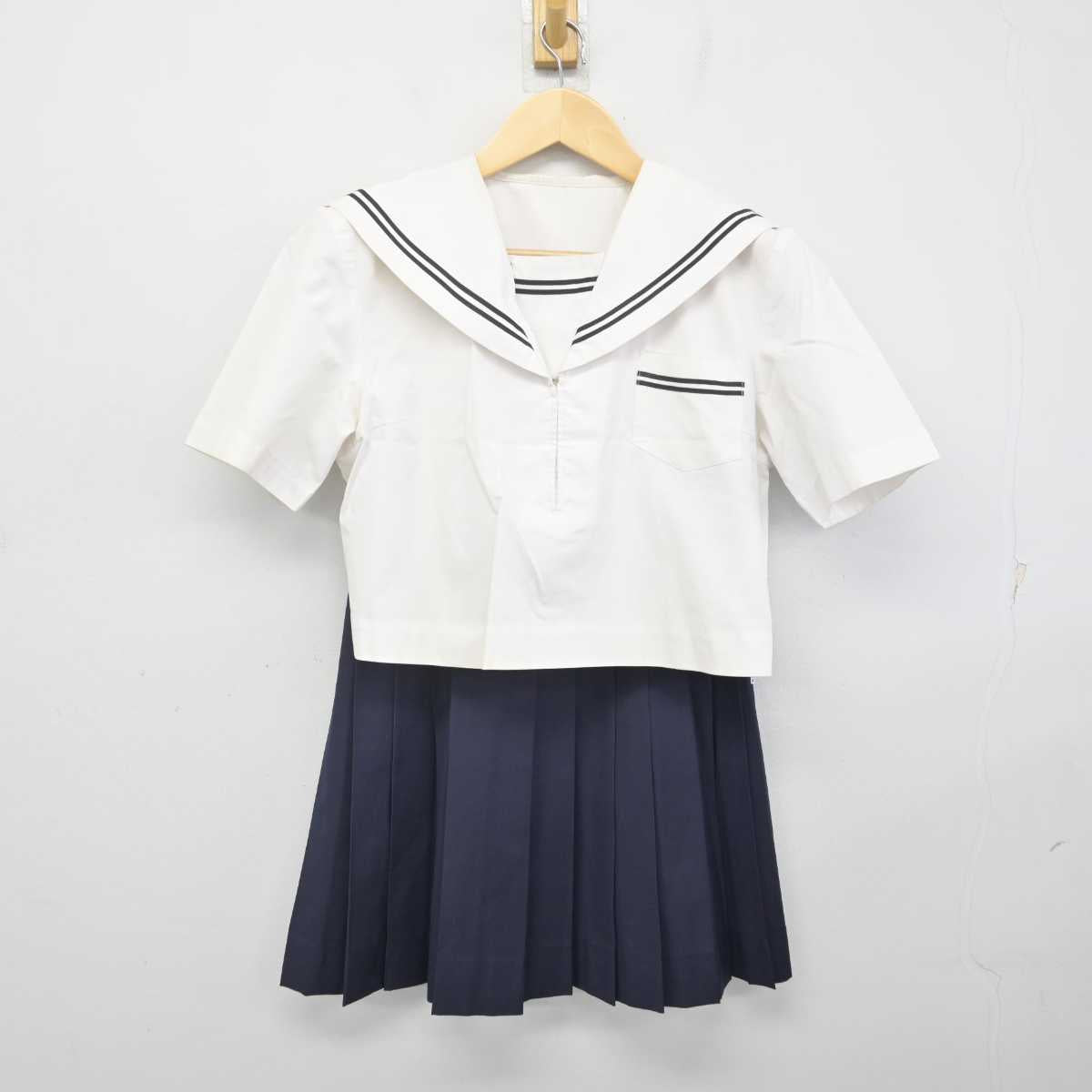 【中古】群馬県 共愛学園高等学校/旧制服 女子制服 2点 (セーラー服・スカート) sf070964