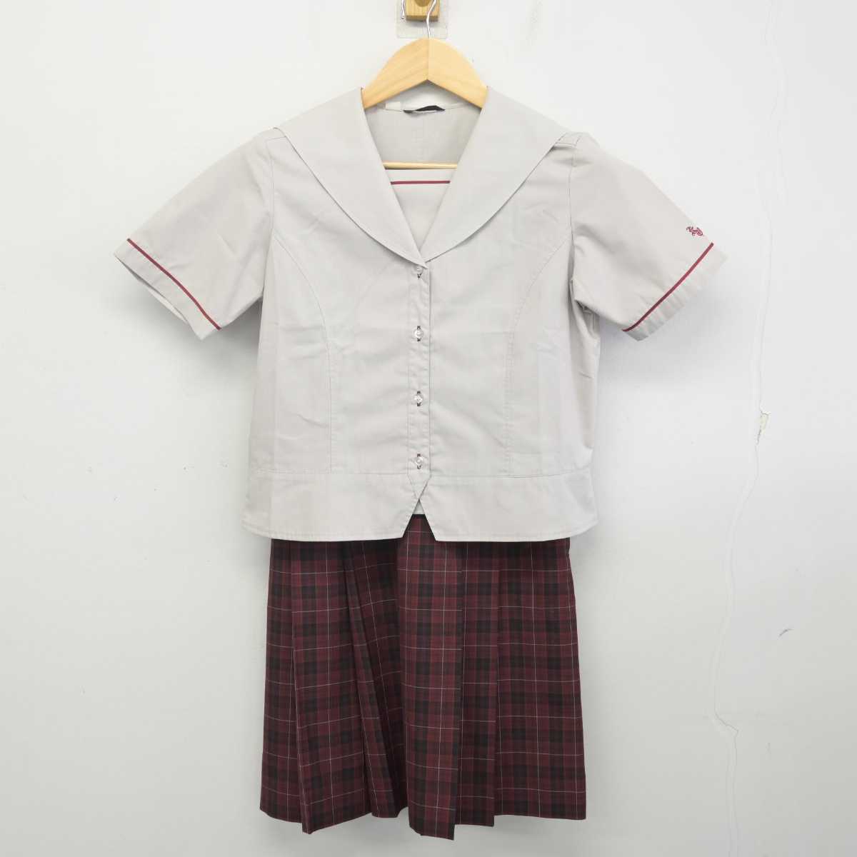 【中古】神奈川県 北鎌倉女子学園中学校?高等学校 女子制服 2点 (セーラー服・スカート) sf071731