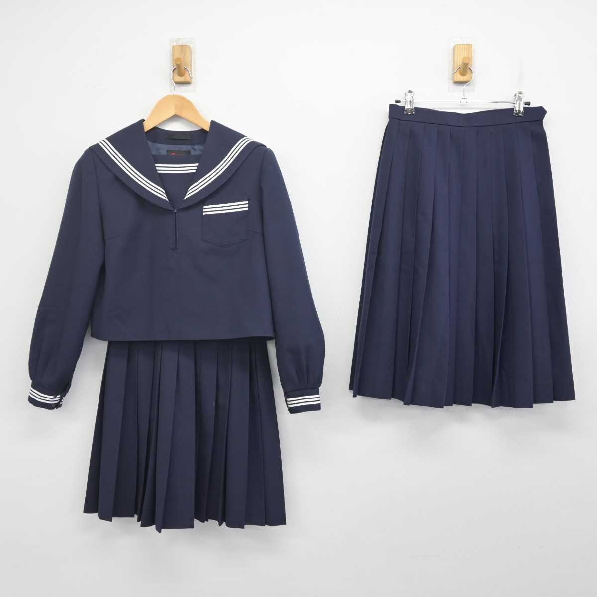 【中古】山口県 川西中学校 女子制服 3点 (セーラー服・スカート・スカート) sf071743