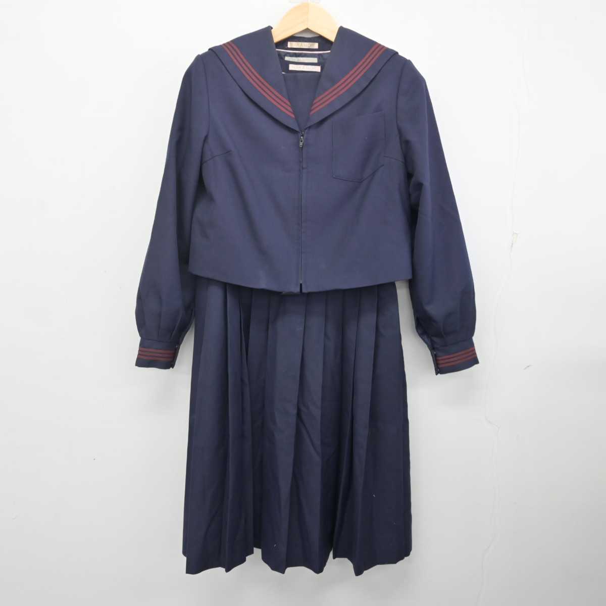 【中古】茨城県 土浦第四中学校 女子制服 2点 (セーラー服・ジャンパースカート) sf072162