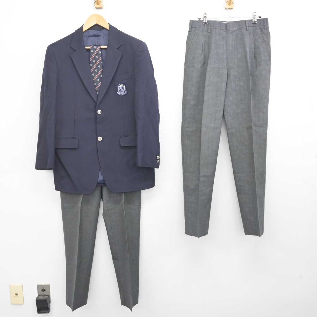 中古】千葉県 成田北高等学校 男子制服 6点 (ブレザー・ズボン・ズボン) sf072226 | 中古制服通販パレイド