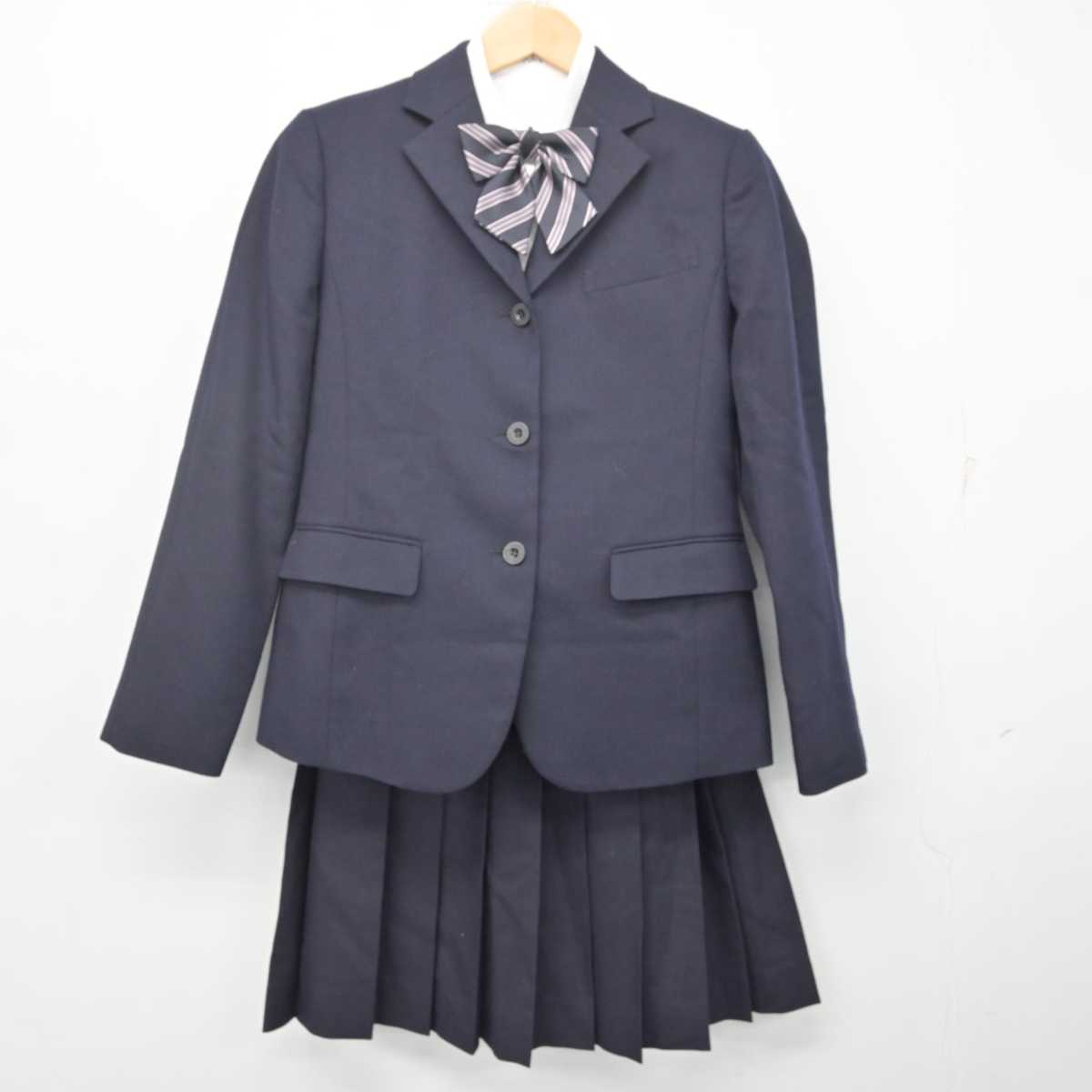 【中古】福岡県 中村学園女子高等学校 女子制服 4点 (ブレザー・シャツ・スカート) sf072594