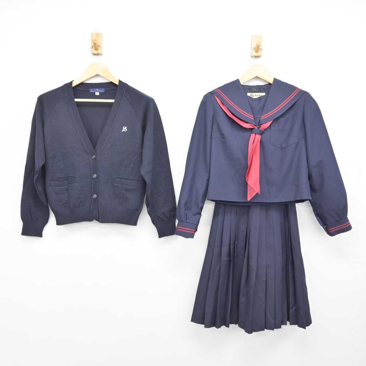 中古】大阪府 千里丘中学校 女子制服 4点 (セーラー服・ニット