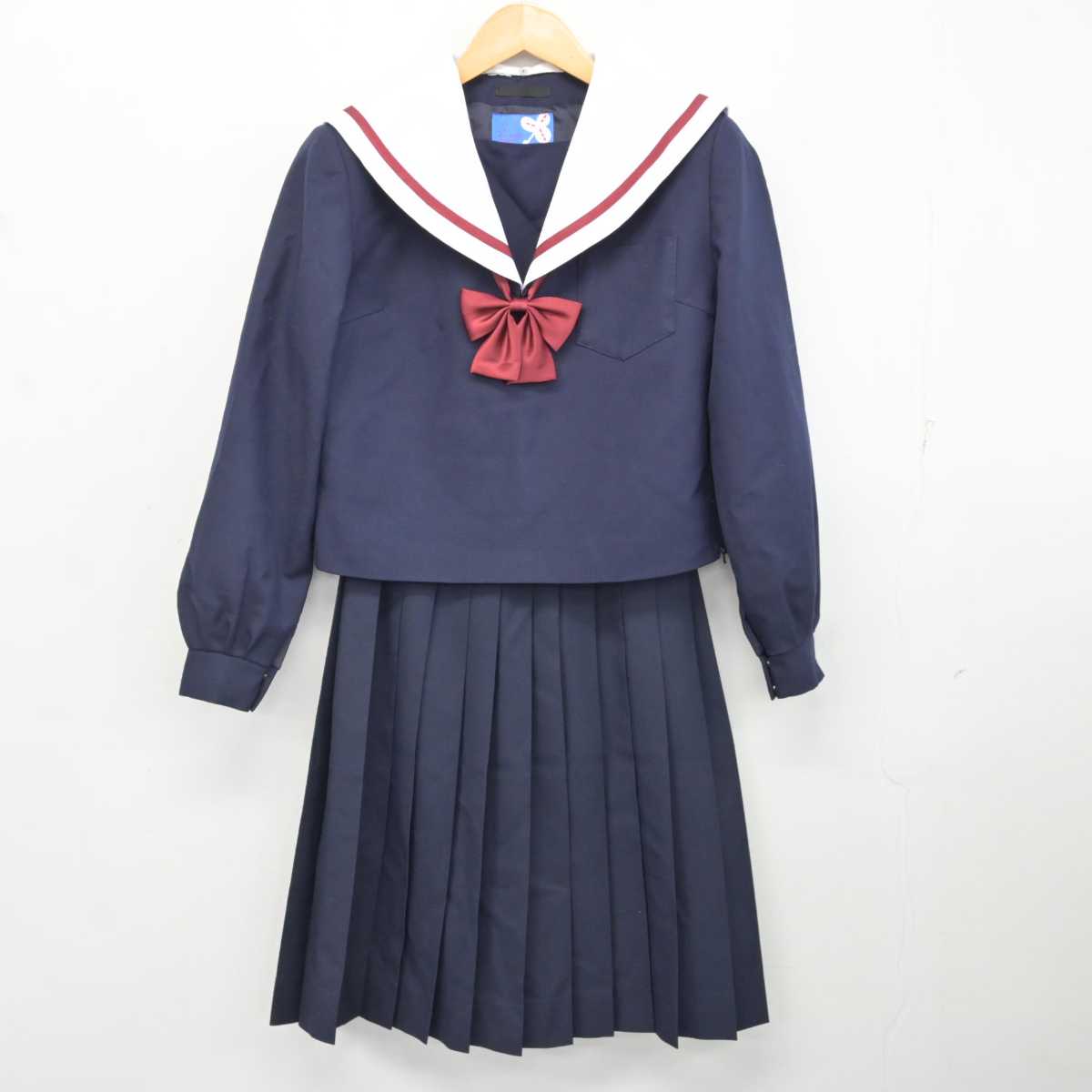 中古】岐阜県 高富中学校 女子制服 3点 (セーラー服・スカート 中古】岐阜県 高富中学校 女子制服 3点 (セーラー服・スカート