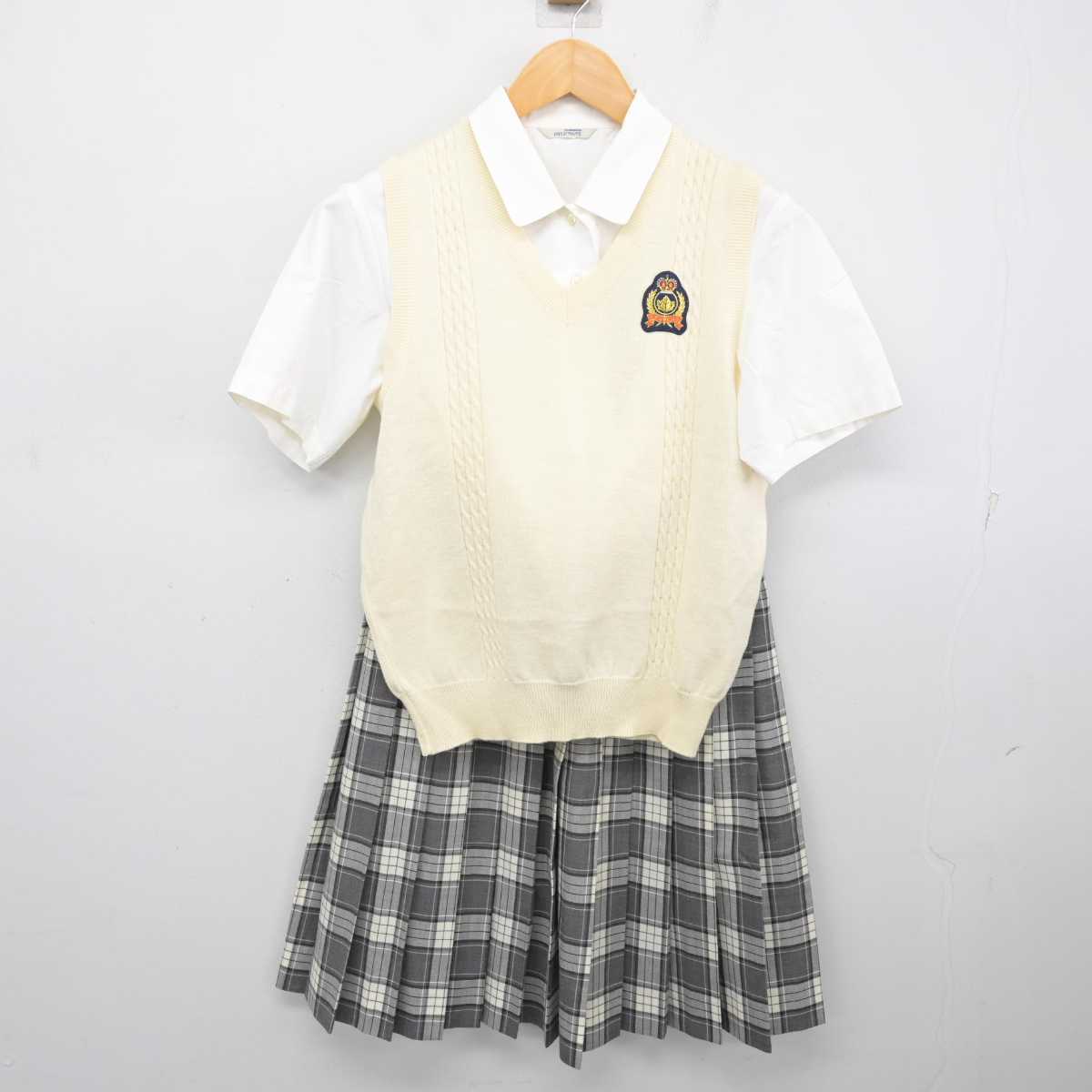 中古】千葉県 流通経済大学付属柏高等学校 女子制服 3点 (ニットベスト・シャツ・スカート) sf079543 | 中古制服通販パレイド