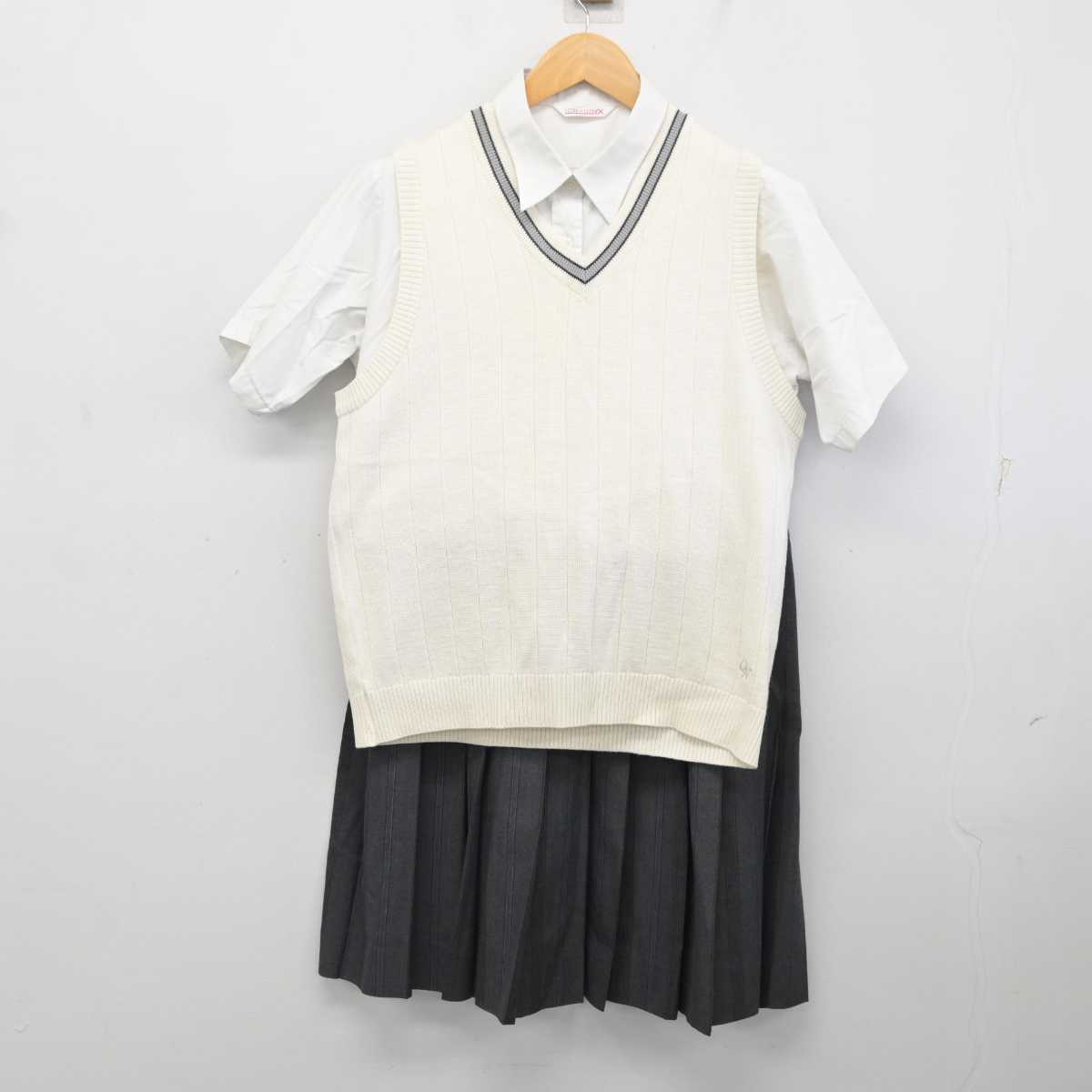 中古】東京都 大妻中野高等学校 女子制服 3点 (ニットベスト・シャツ・スカート) sf079979 | 中古制服通販パレイド