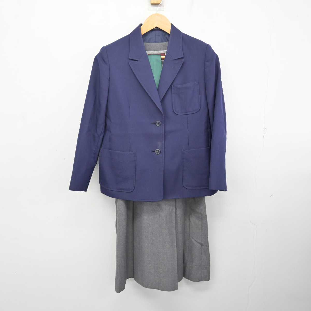 【中古】千葉県 生浜中学校 女子制服 3点 (ブレザー・ジャンパースカート) sf080110