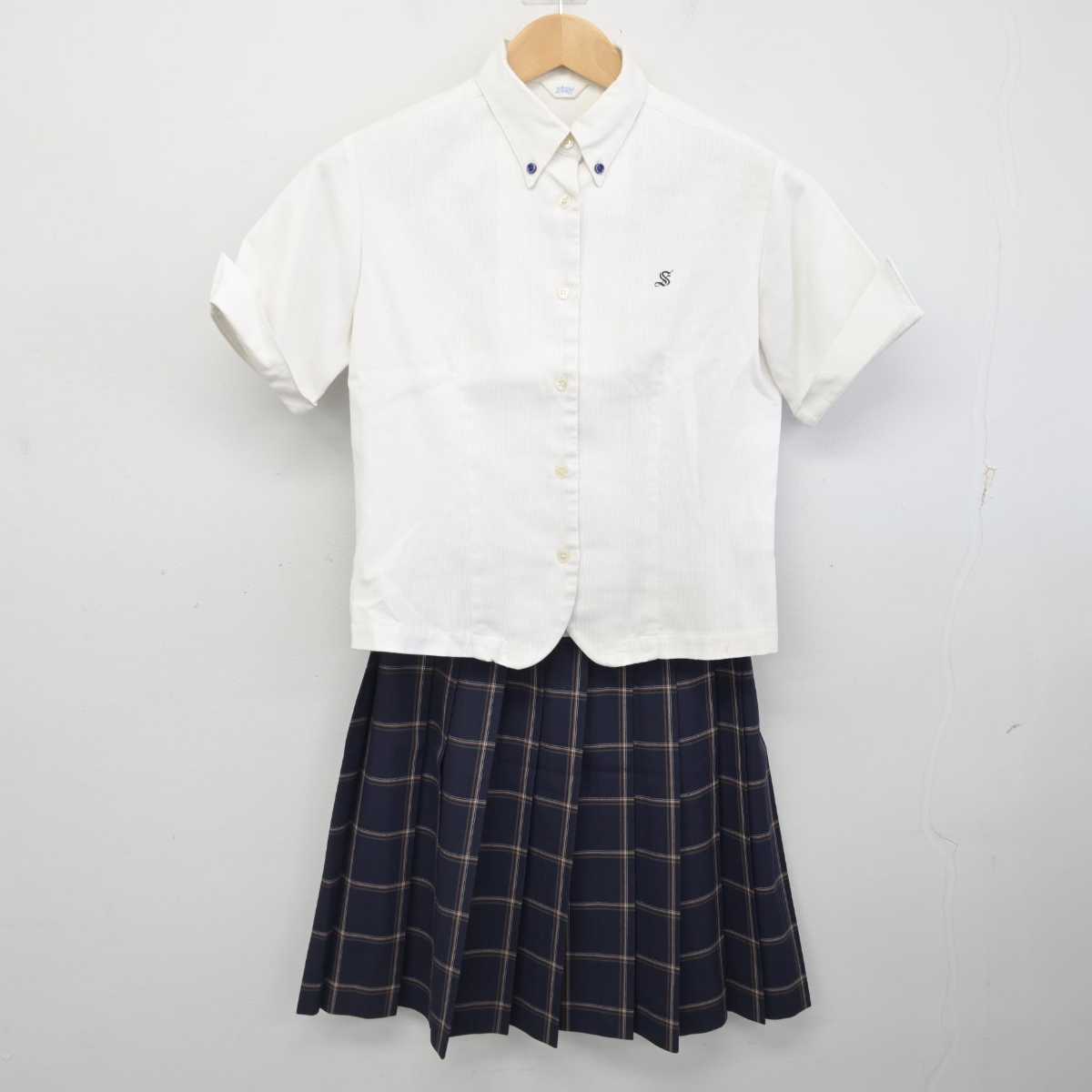 中古】栃木県 作新学院高等学校 女子制服 2点 (シャツ・スカート) sf083845 | 中古制服通販パレイド