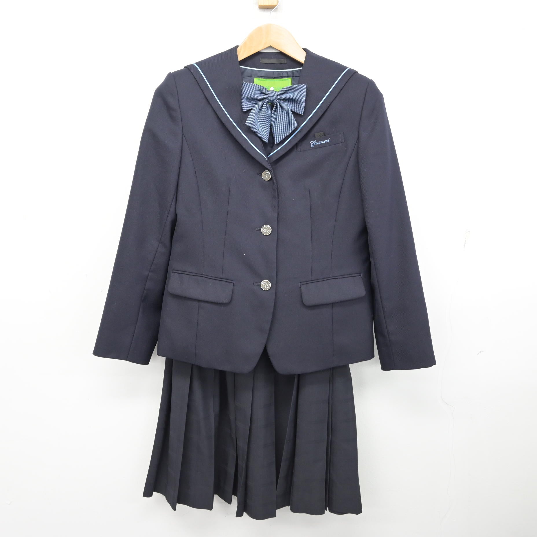 千歳勇舞中　男子用　制服 中古】北海道 勇舞中学校 女子制服 4点 (セーラー服・ニットベスト