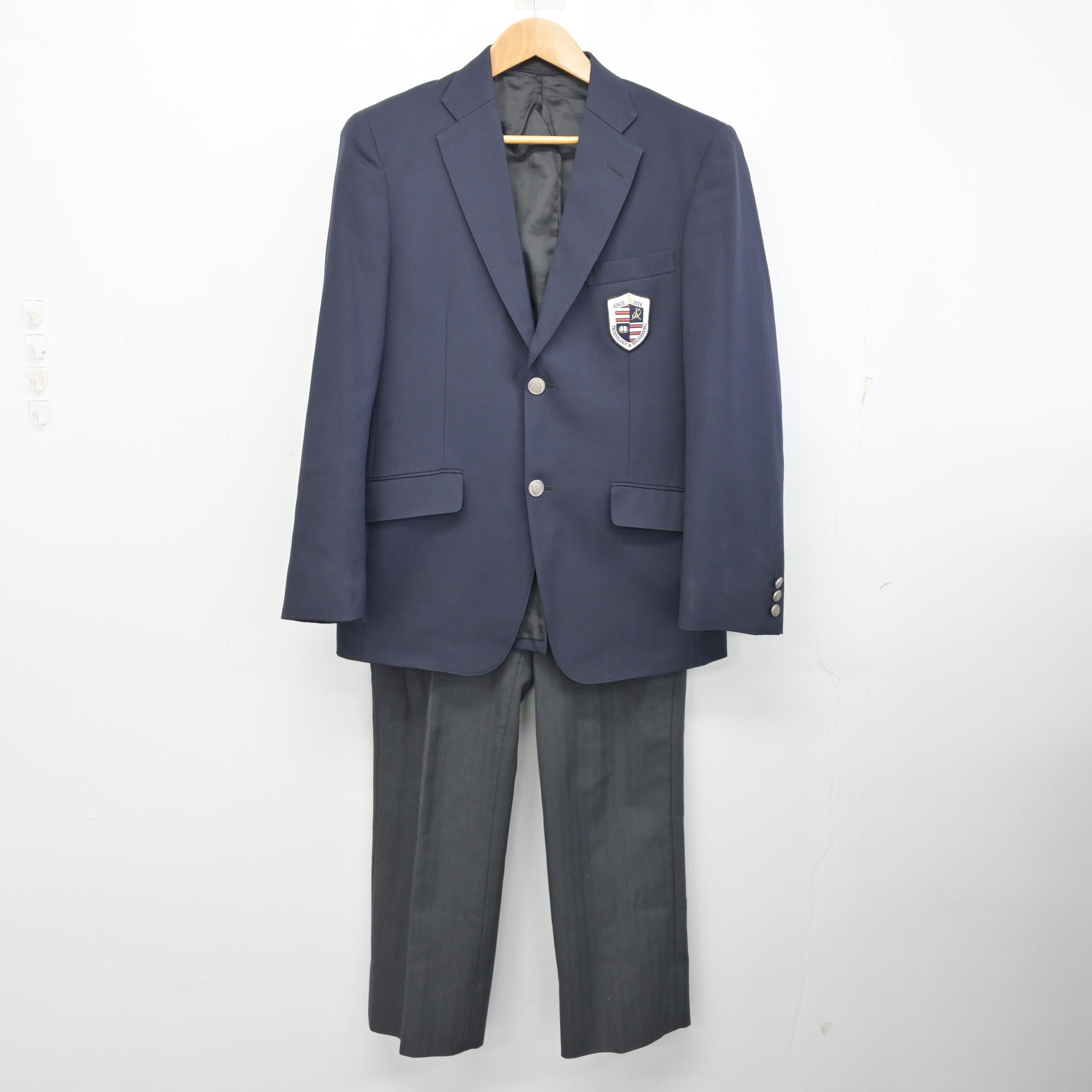 値下げ！！愛知総合工科制服 男子用  未使用、使用少 多数！！ 中古】愛知県 愛知総合工科高等学校 男子制服 2点 (ブレザー・ズボン