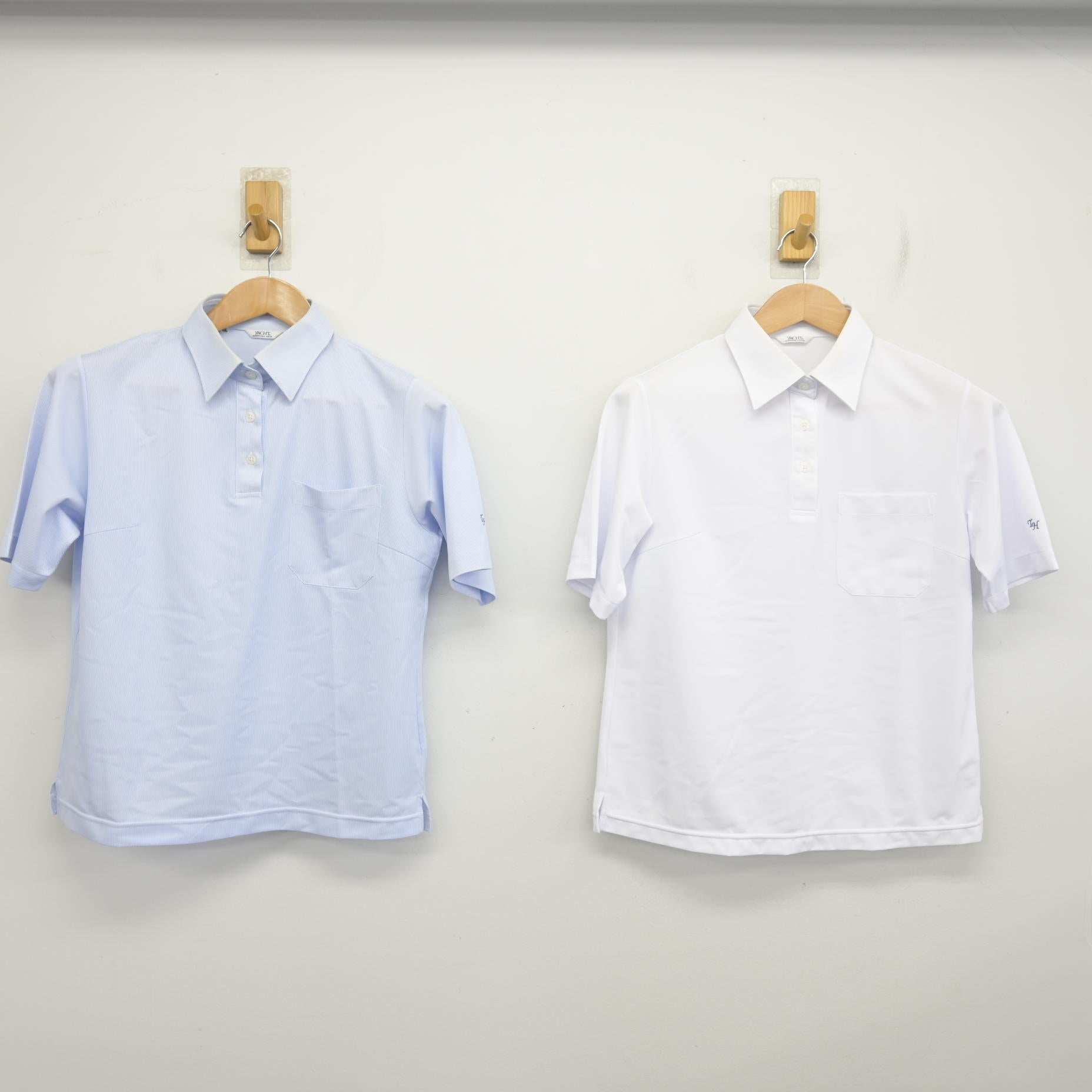 中古】北海道 北海道札幌手稲高等学校 女子制服 2点 (シャツ) sf094252