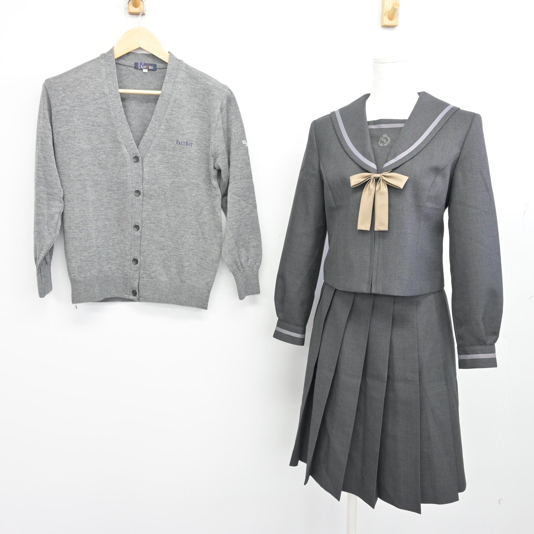 中古】埼玉県 浦和麗明高等学校 女子制服 4点 (セーラー服