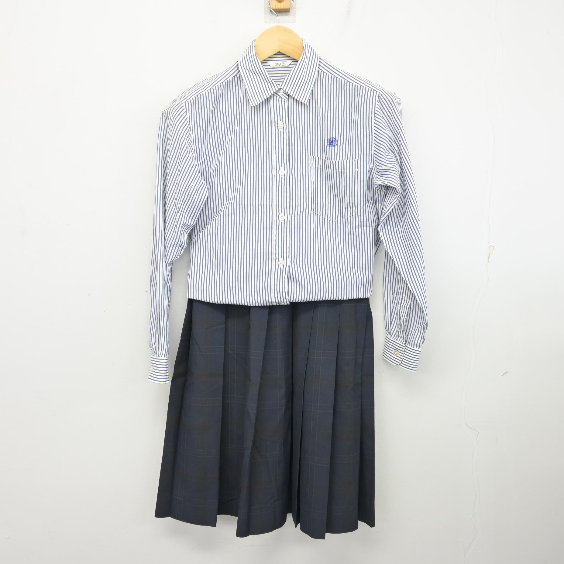 中古】広島県 高陽東高等学校 女子制服 2点 (シャツ・スカート