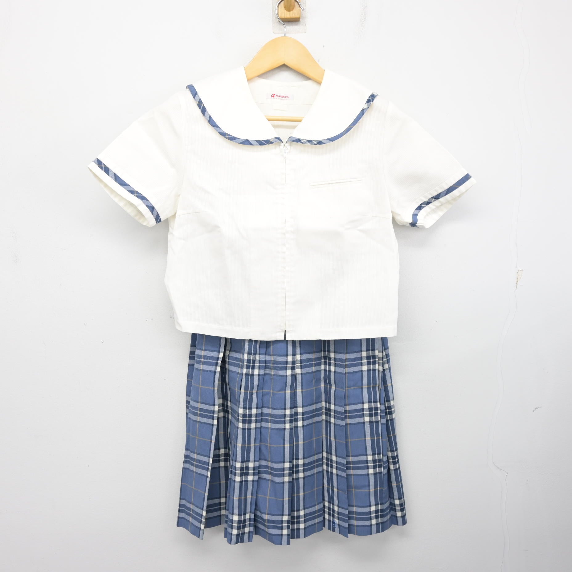 屋代南高校制服 今日バンド🎸🎶🎤の練習の後､学生の下校時間と重なってしまい中高生が