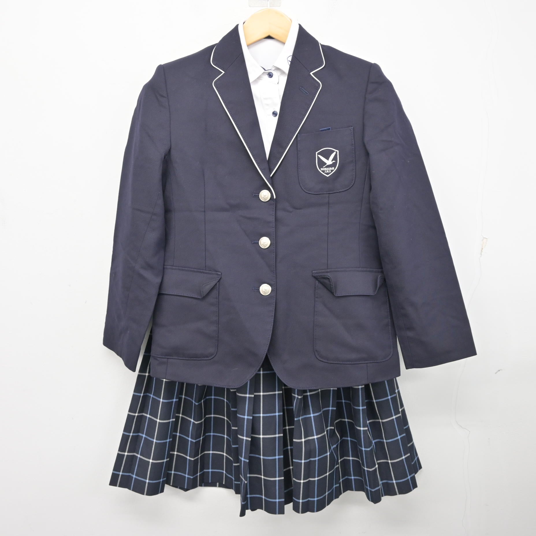 中古】大阪府 白鷺中学校 女子制服 3点 (ブレザー・シャツ・スカート