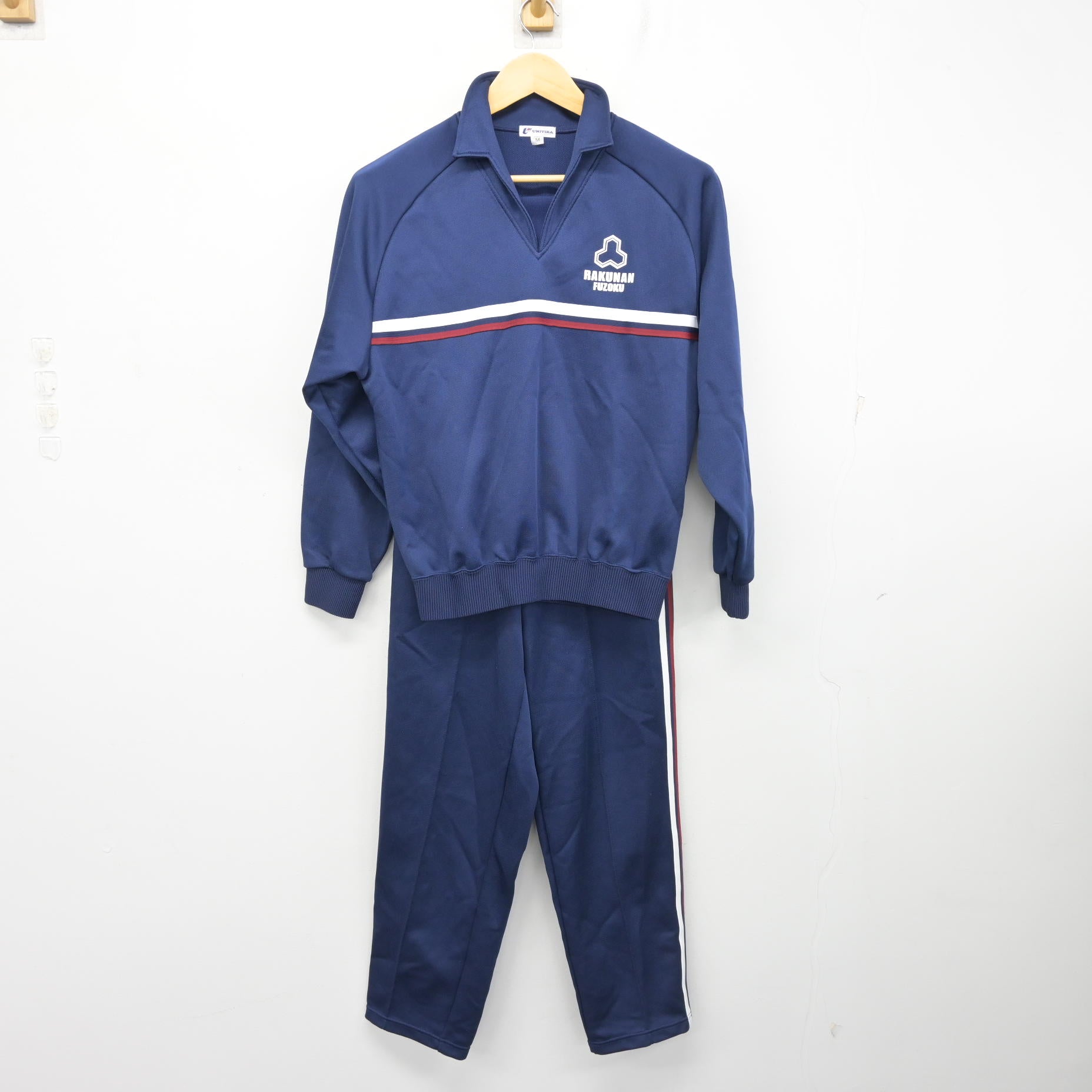 中古】京都府 洛南高等学校附属中学校 女子制服 3点 (ジャージ 上