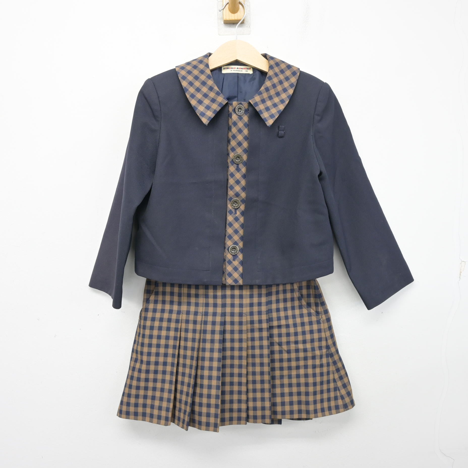 中古】愛知県 城北幼稚園 女子制服 2点 (ブレザー・スカート) sf104136