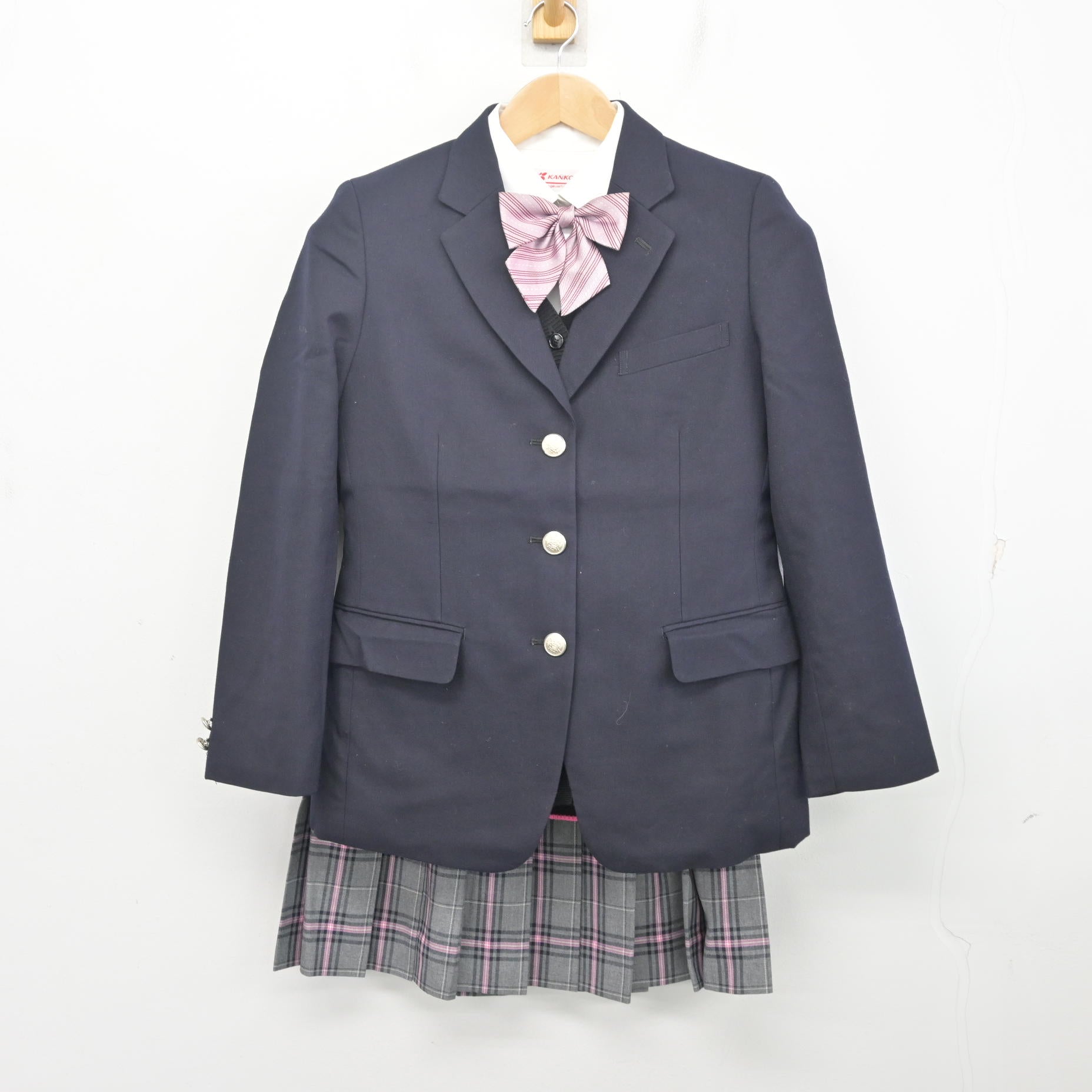 中古】 クラーク記念国際高等学校 女子制服 5点 (ブレザー・ニット