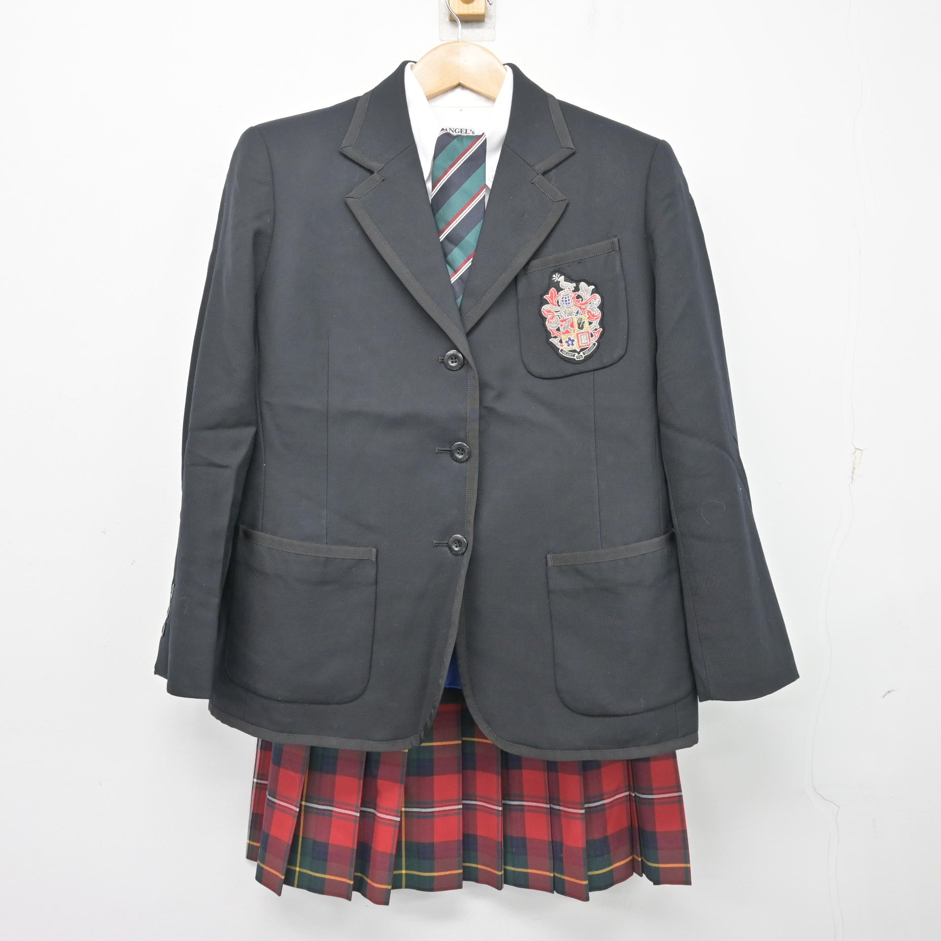 中古】鹿児島県 神村学園高等部 女子制服 4点 (ブレザー・シャツ