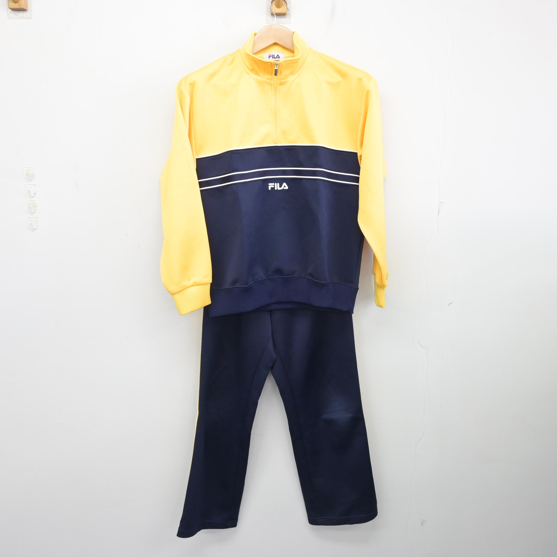 中古】東京都 瀧野川女子学園中学高等学校 女子制服 2点 (ジャージ 上