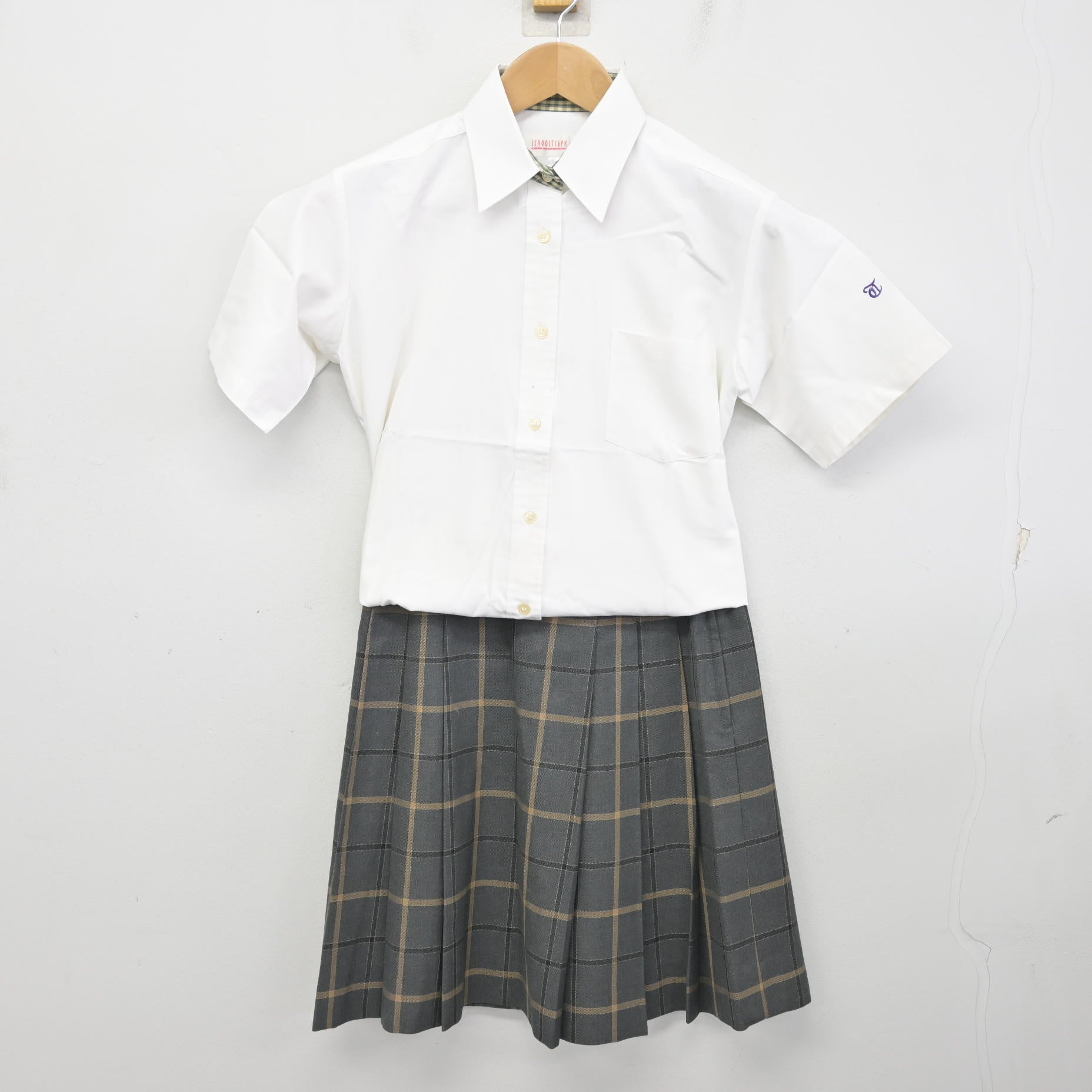 中古】三重県 高田中学校 女子制服 3点 (シャツ・シャツ・スカート