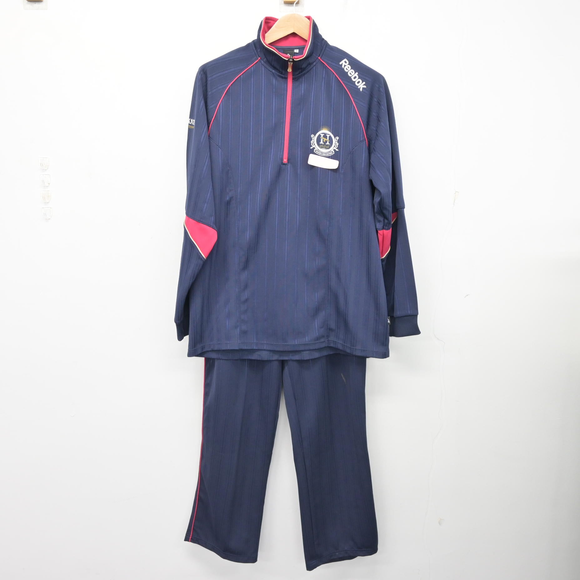 福岡第一高等学校ジャージ上下 中古】福岡県 博多高等学校 女子制服 2点 (ジャージ 上・ジャージ 下