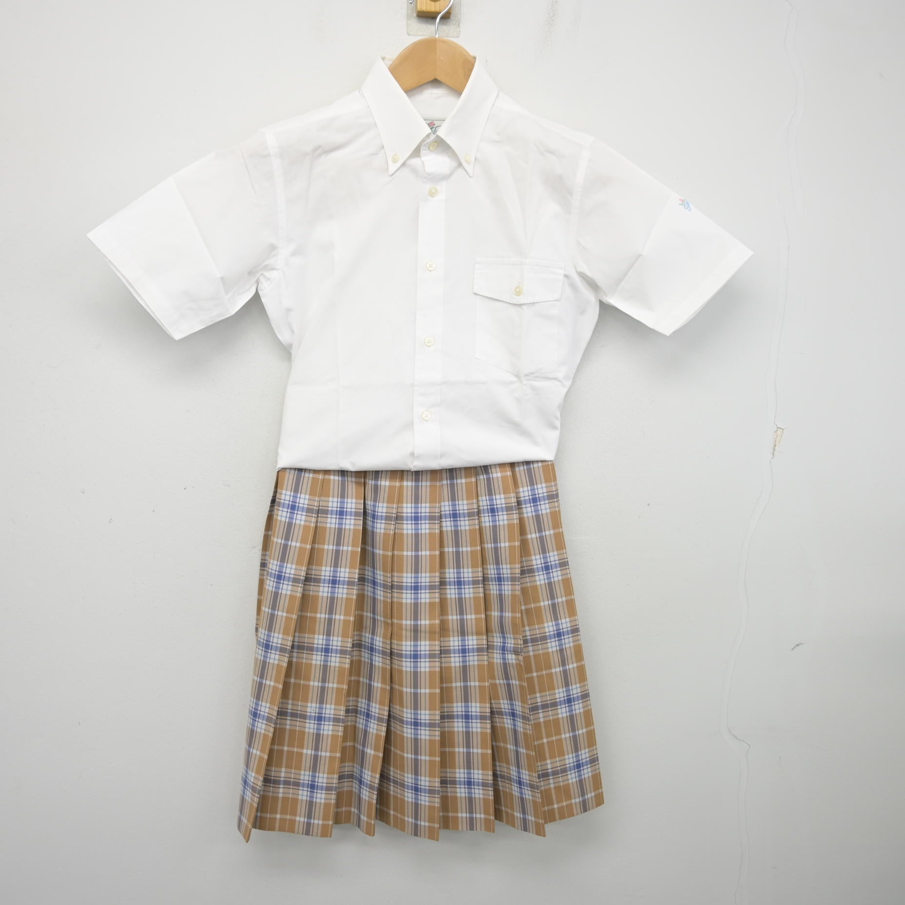 中古】東京都 品川女子学院中等部 女子制服 2点 (シャツ・スカート