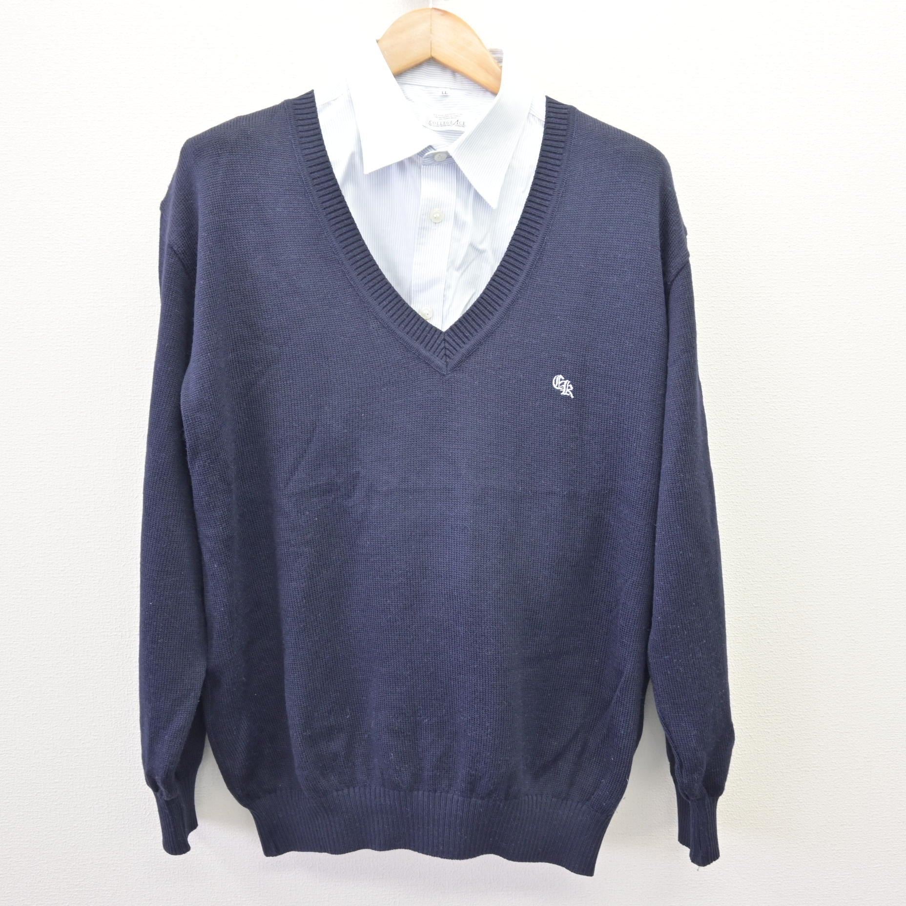 千葉経済大学附属高等学校男子制服(上)、ワイシャツ２枚、夏用ベストのセット 中古】千葉県 千葉経済大学附属高等学校 男子制服 2点 (ニット・シャツ